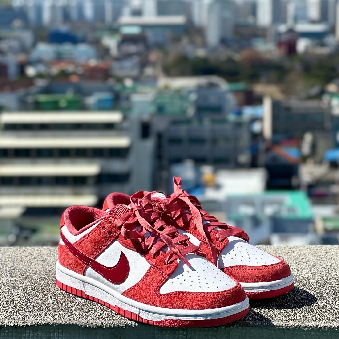(W) Nike Dunk Low Valentine Day White Adobe 착용 스타일