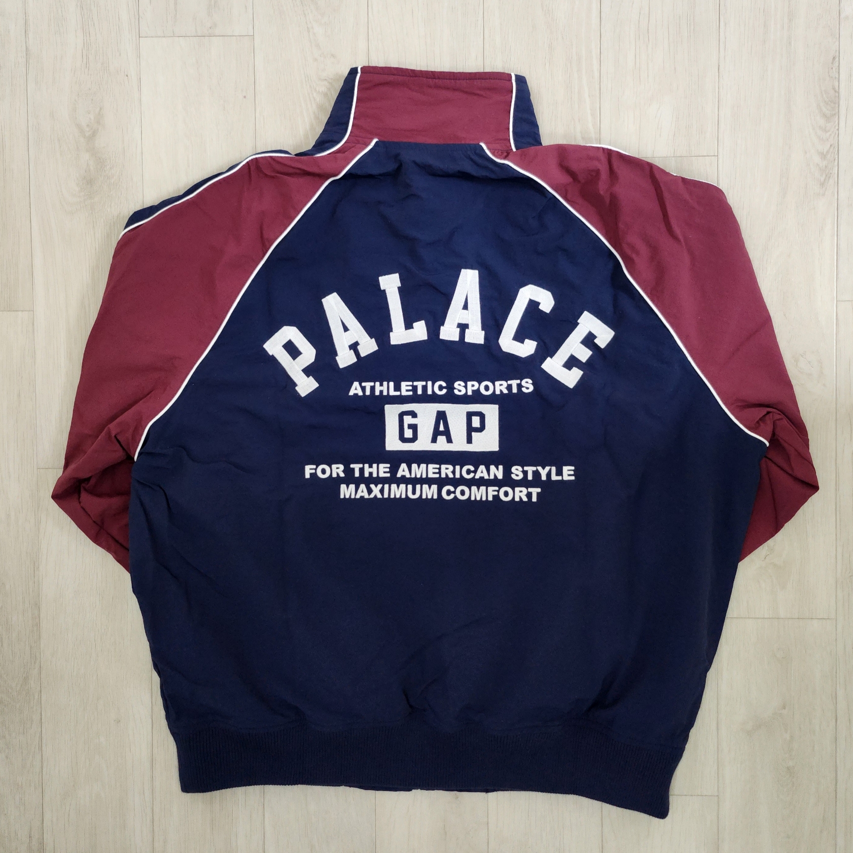 Palace x Gap Nylon Track Top Navy Red - 24SS 착용 스타일 - 2