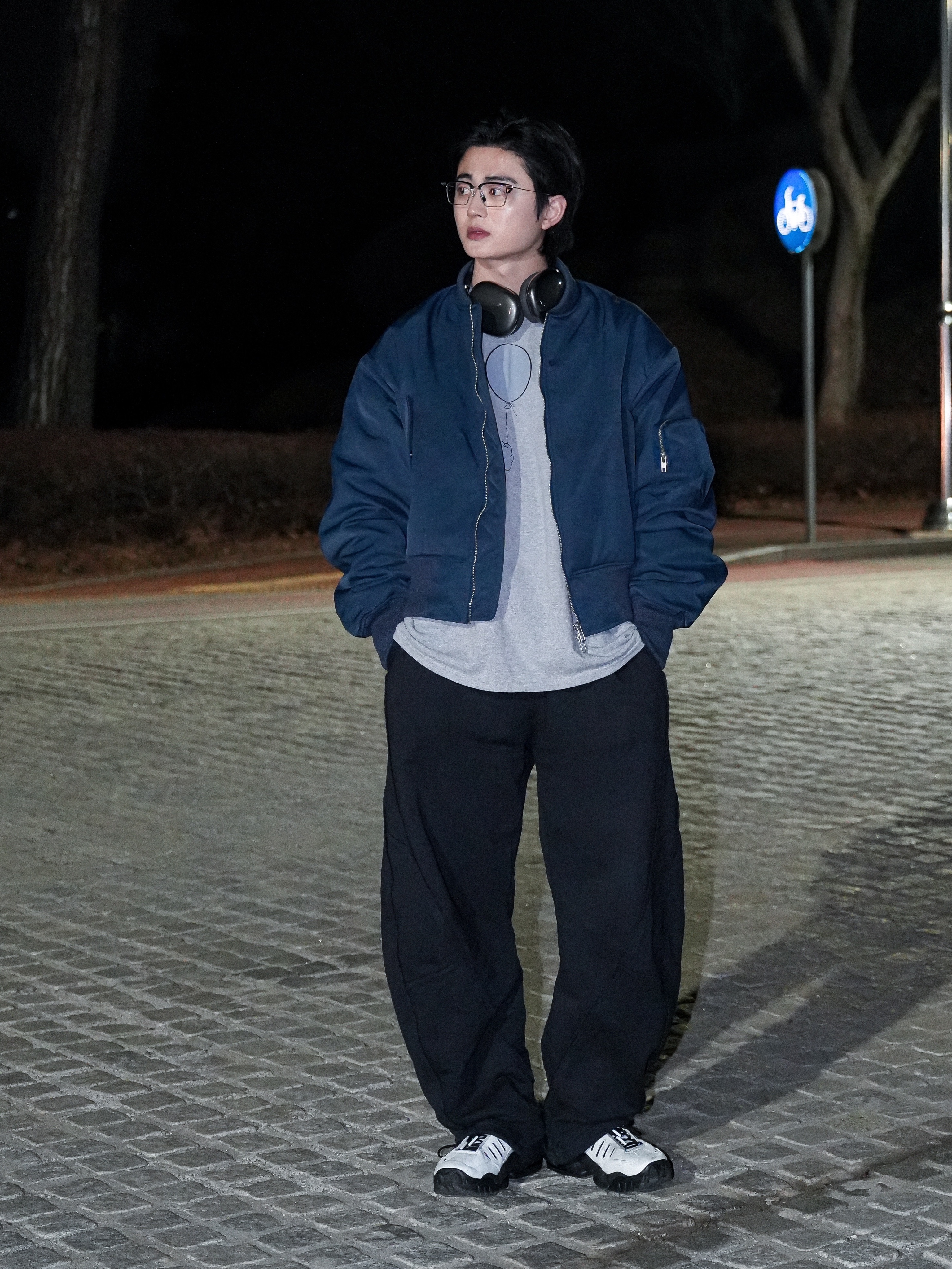 Nike x Ambush Air Adjust Force SP Summit White and Black 착용 스타일 - 2