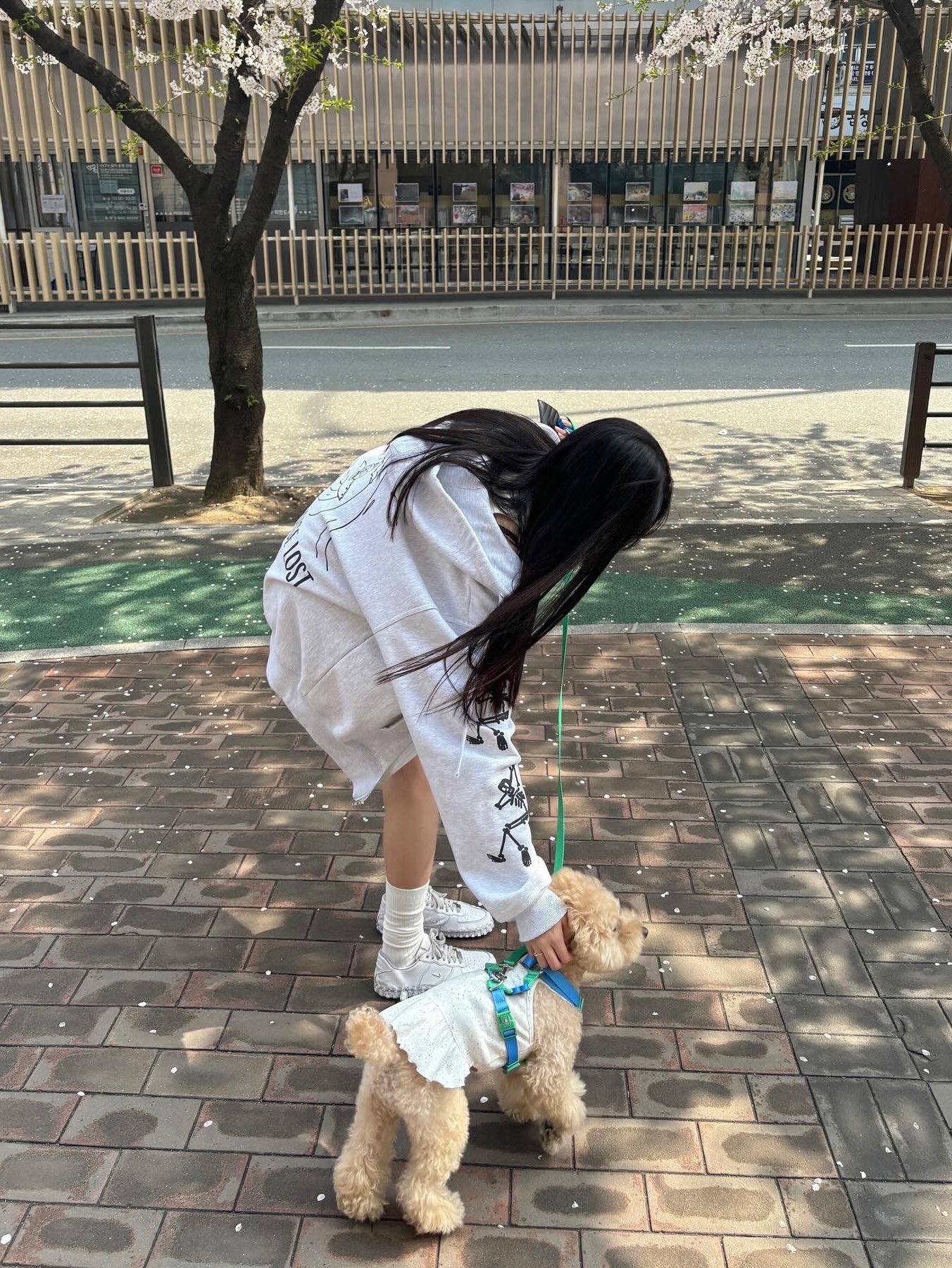 Stussy Paradise Lost Zip Hood Ash Heather, Nike x Jacquemus J Force 1 Low LX SP White 착용 스타일 - 1
