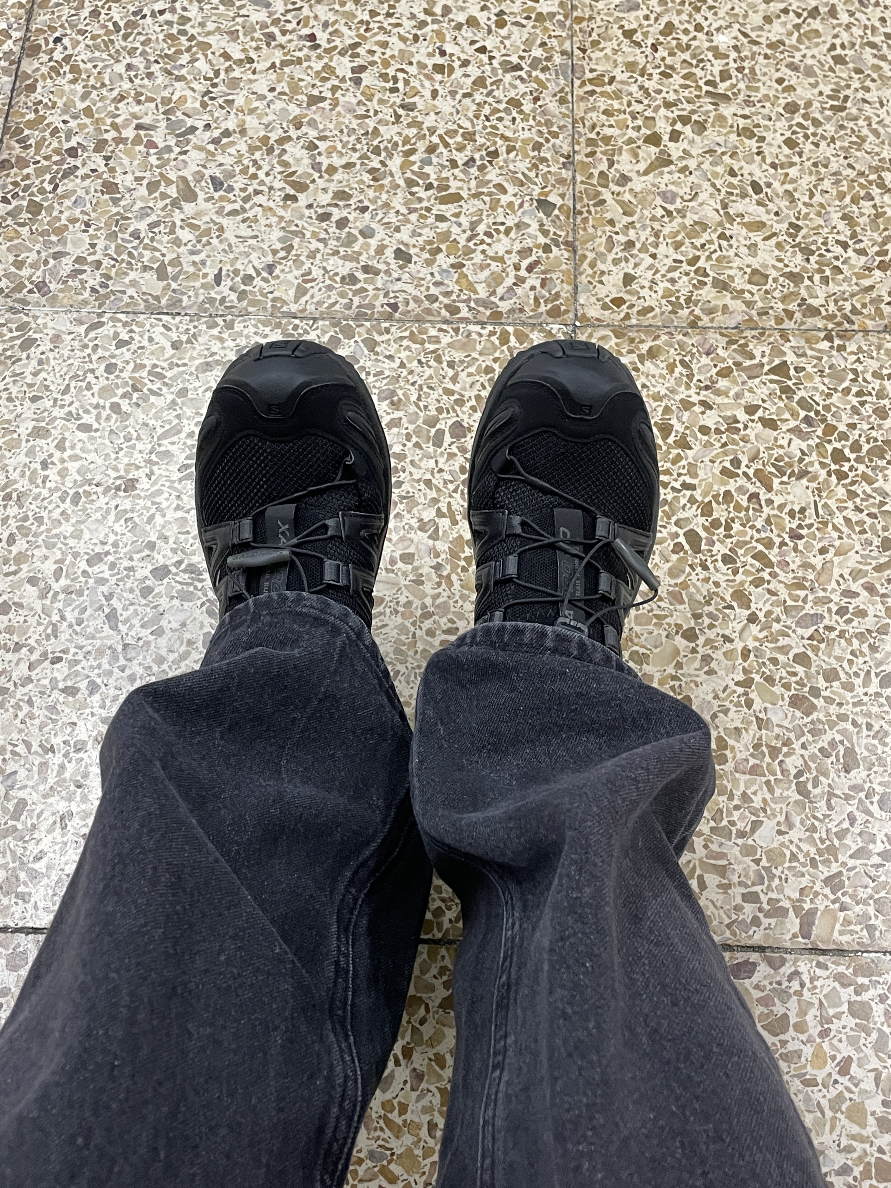 Salomon XA Pro 3D Black Magnet 착용 스타일 - 1