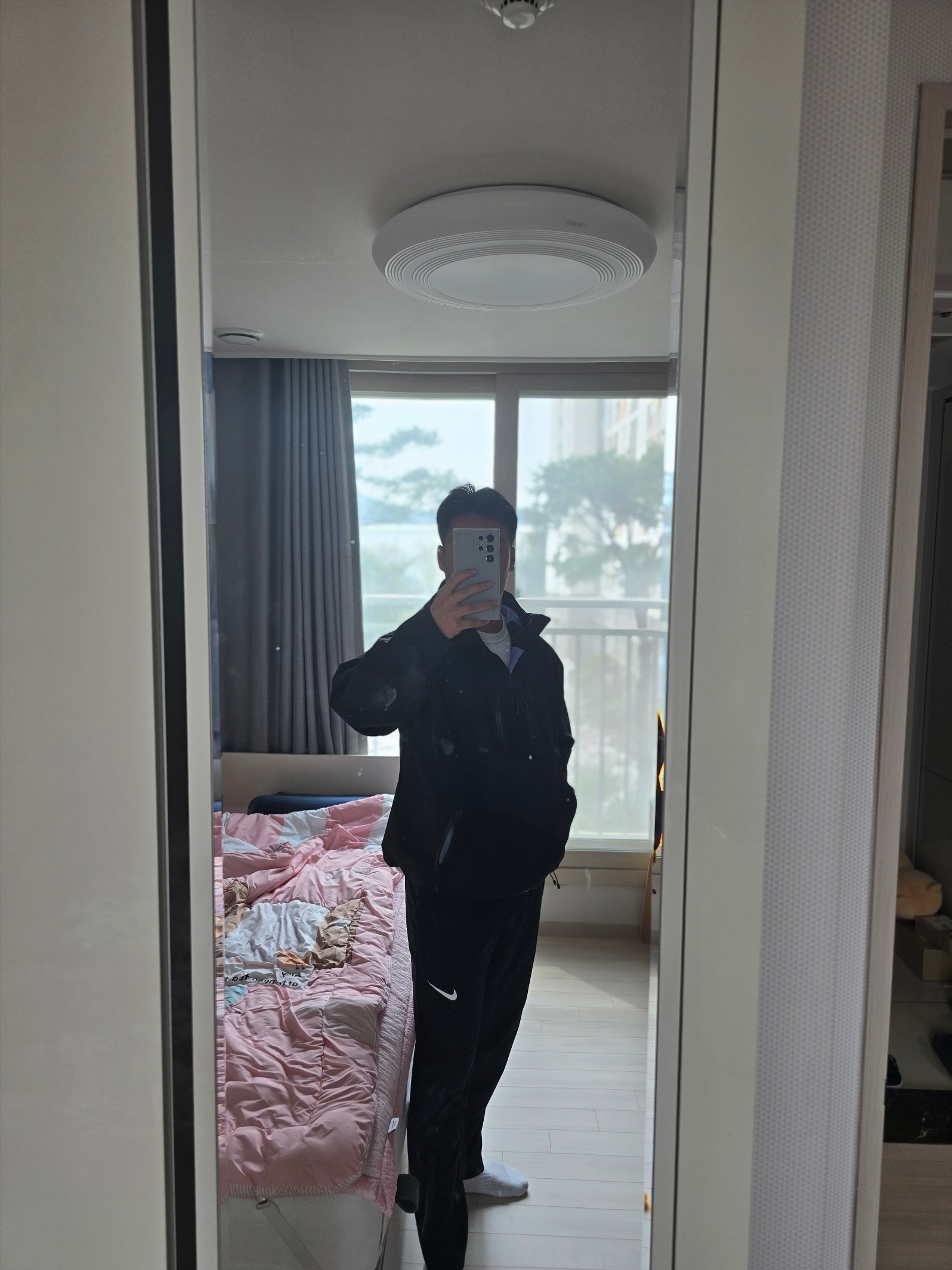 Supreme Gore-Tex Taped Seam Shell Jacket Black - 24SS 착용 스타일 - 2
