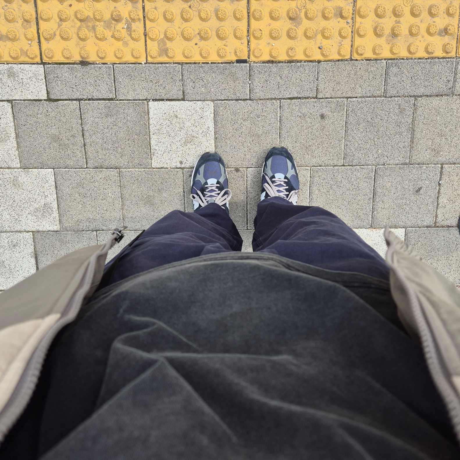 New Balance 991 Made in UK Navy 착용 스타일