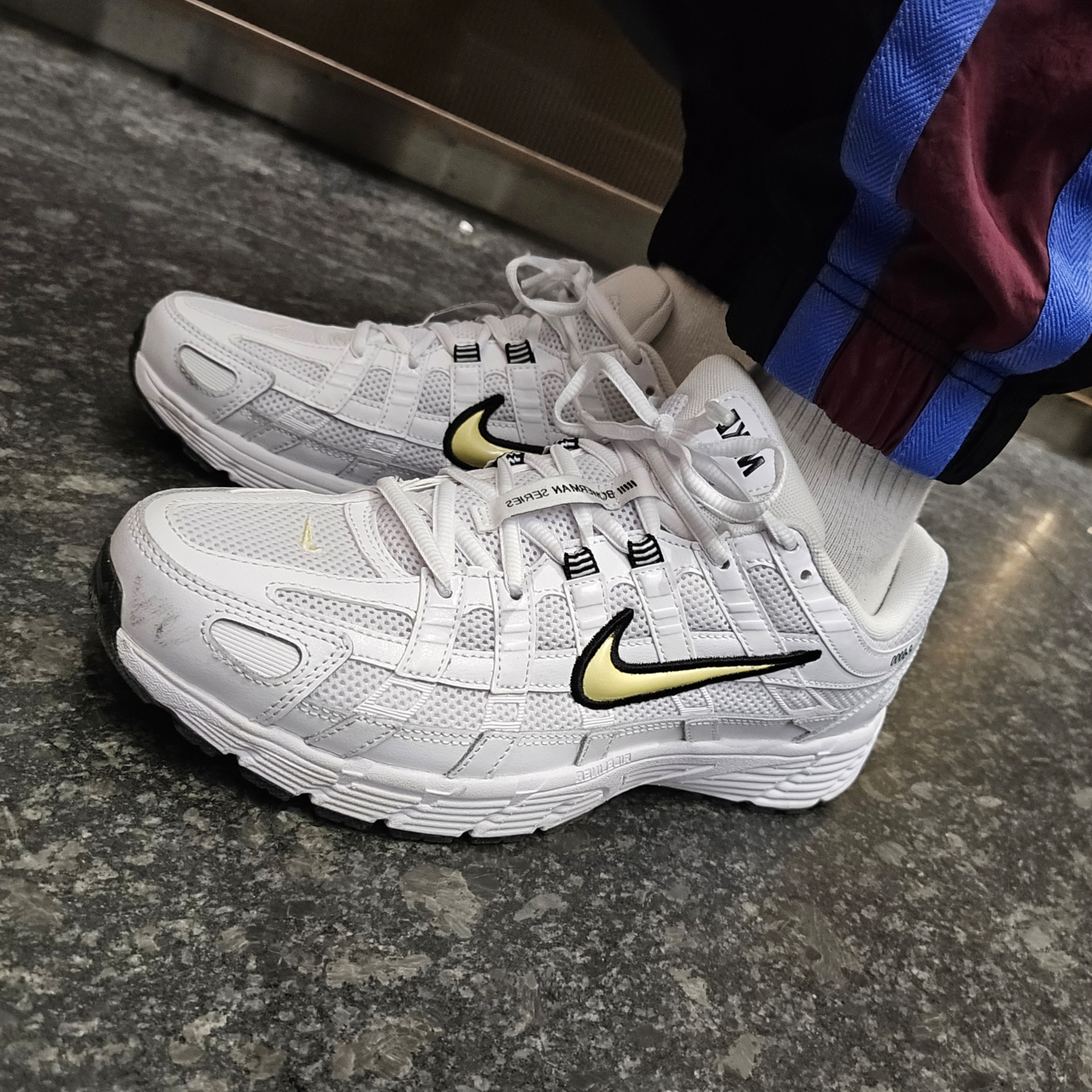 Nike P-6000 White Lemon Chiffon 착용 스타일