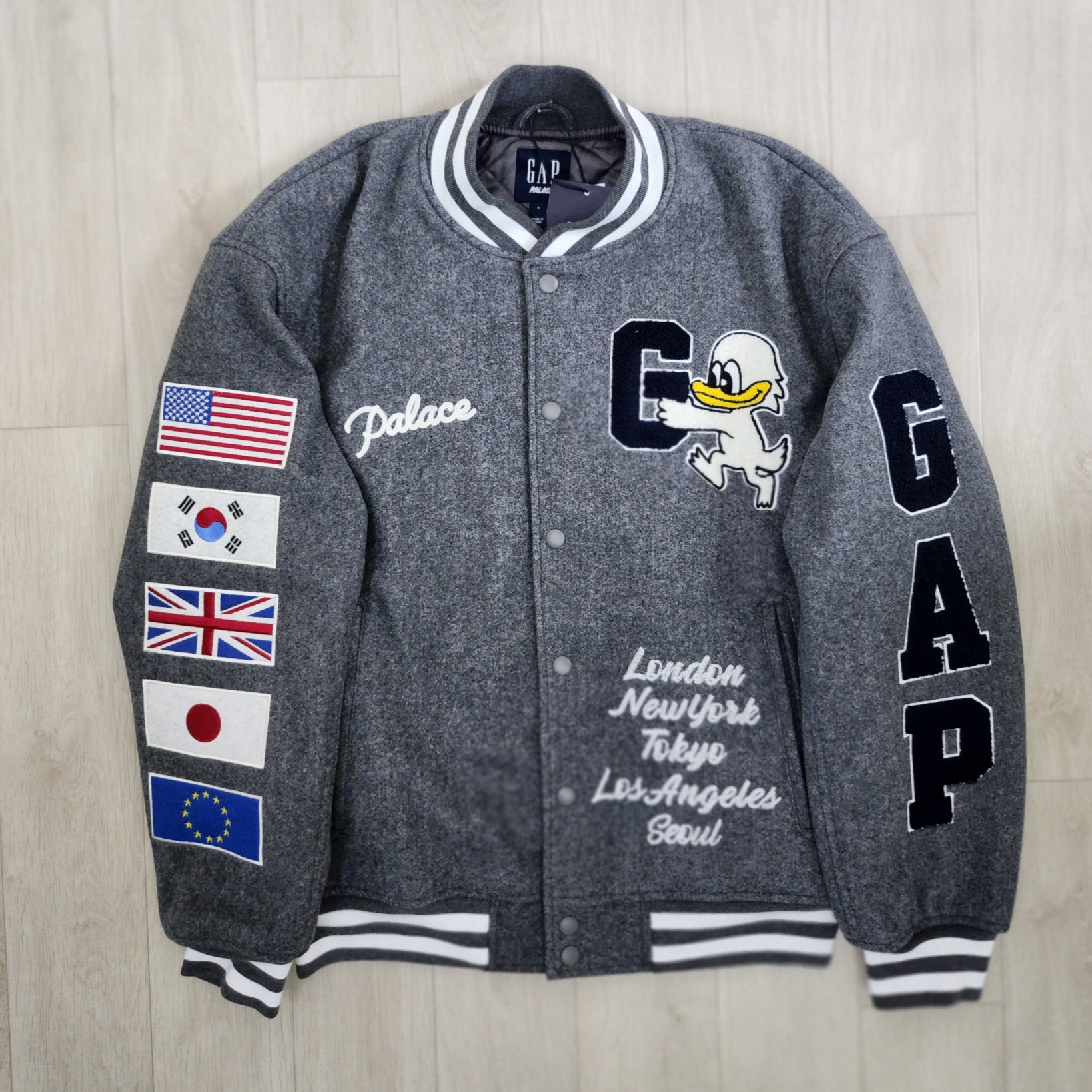 Palace x Gap Varsity Jacket Grey - 24SS 착용 스타일 - 1