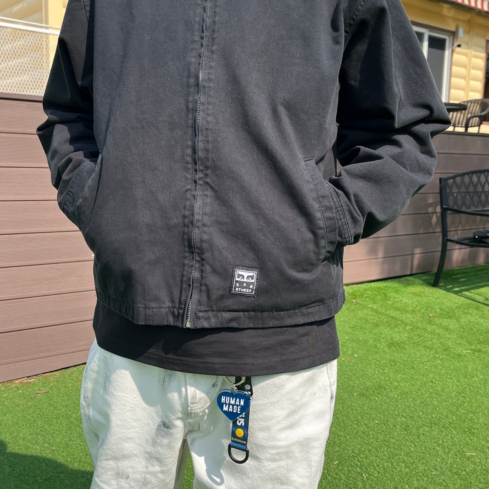 IAB Studio x Obey Poster Zip Jacket Anthracite 착용 스타일 - 3