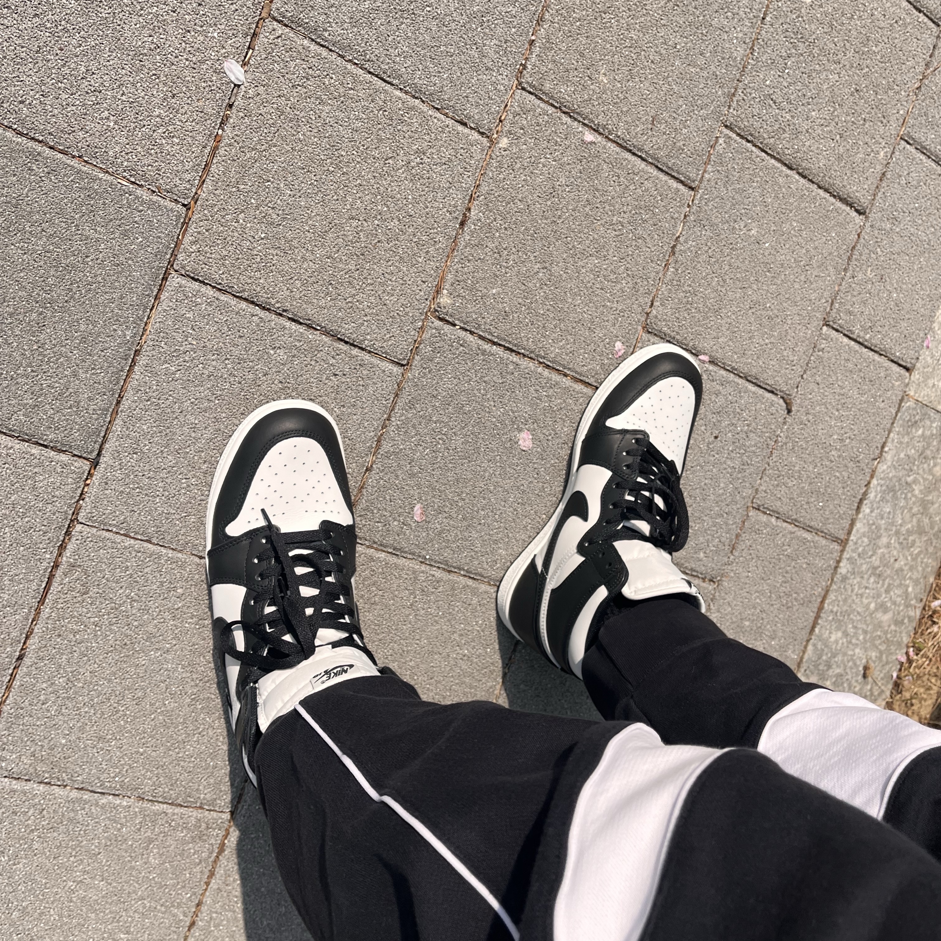 Jordan 1 High 85 Black White 착용 스타일