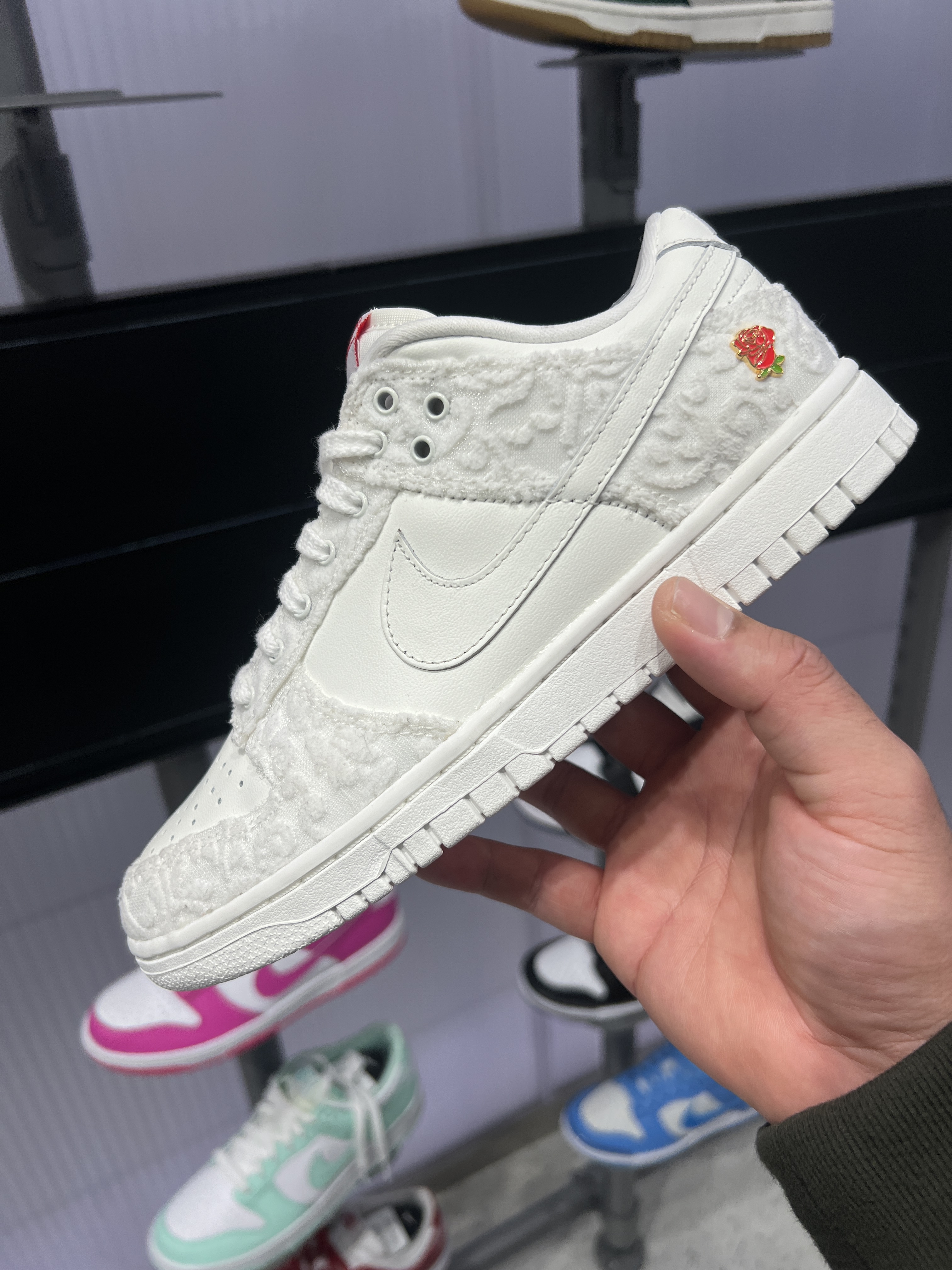 (W) Nike Dunk Low Sail University Red 착용 스타일