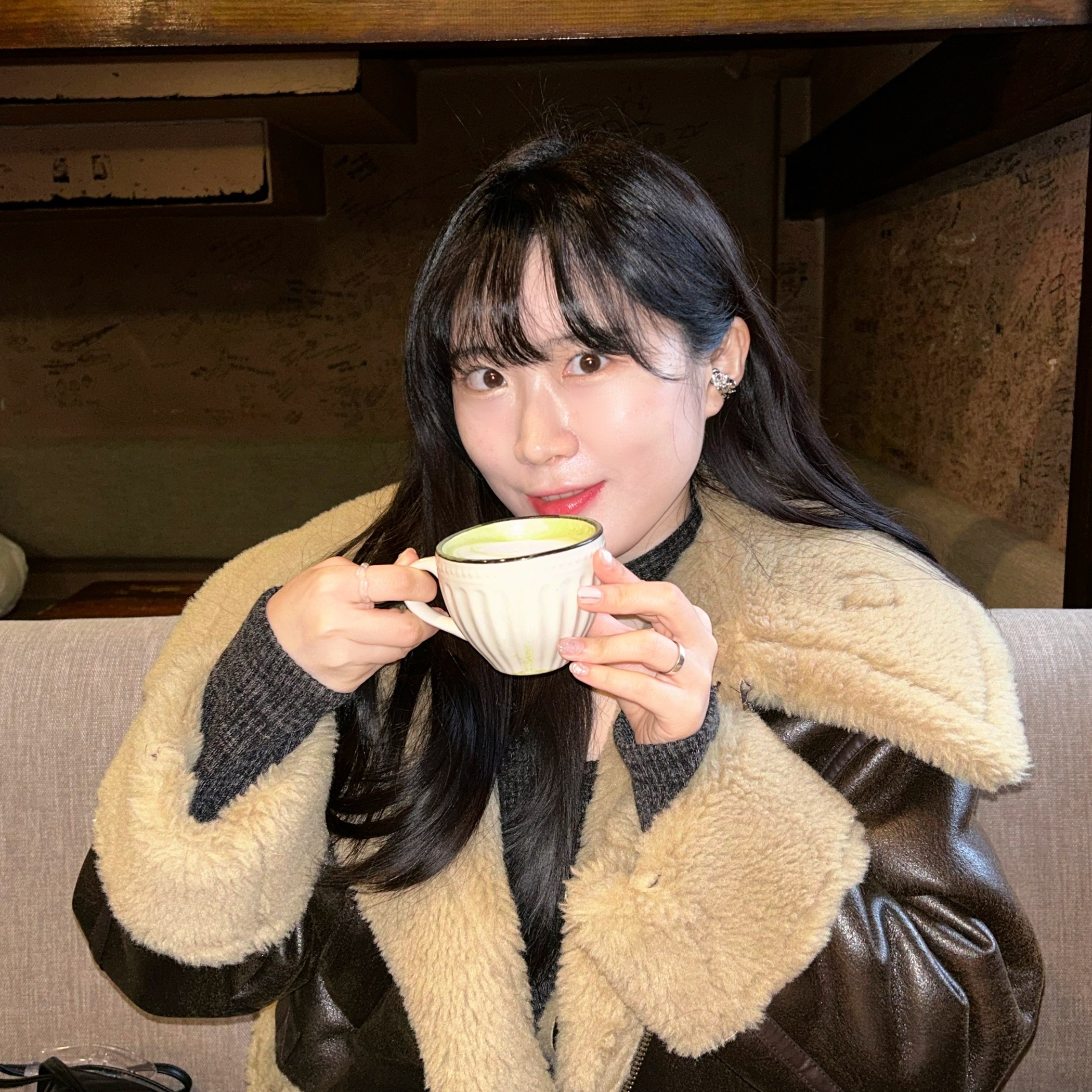 (W) Zara ZW Double-Faced Biker Jacket Brown 착용 스타일 - 4