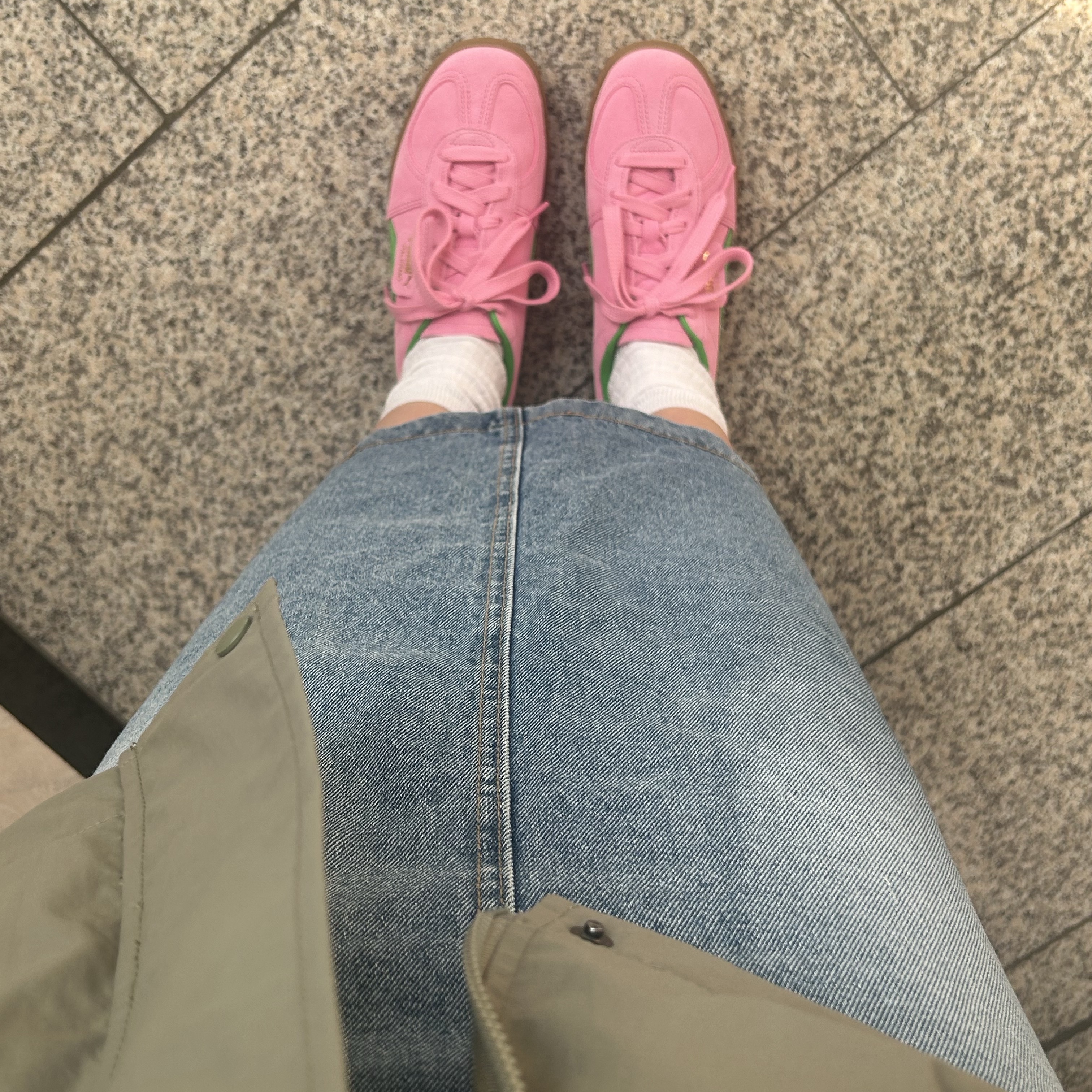 Puma Palermo Special Pink Delight Green 착용 스타일
