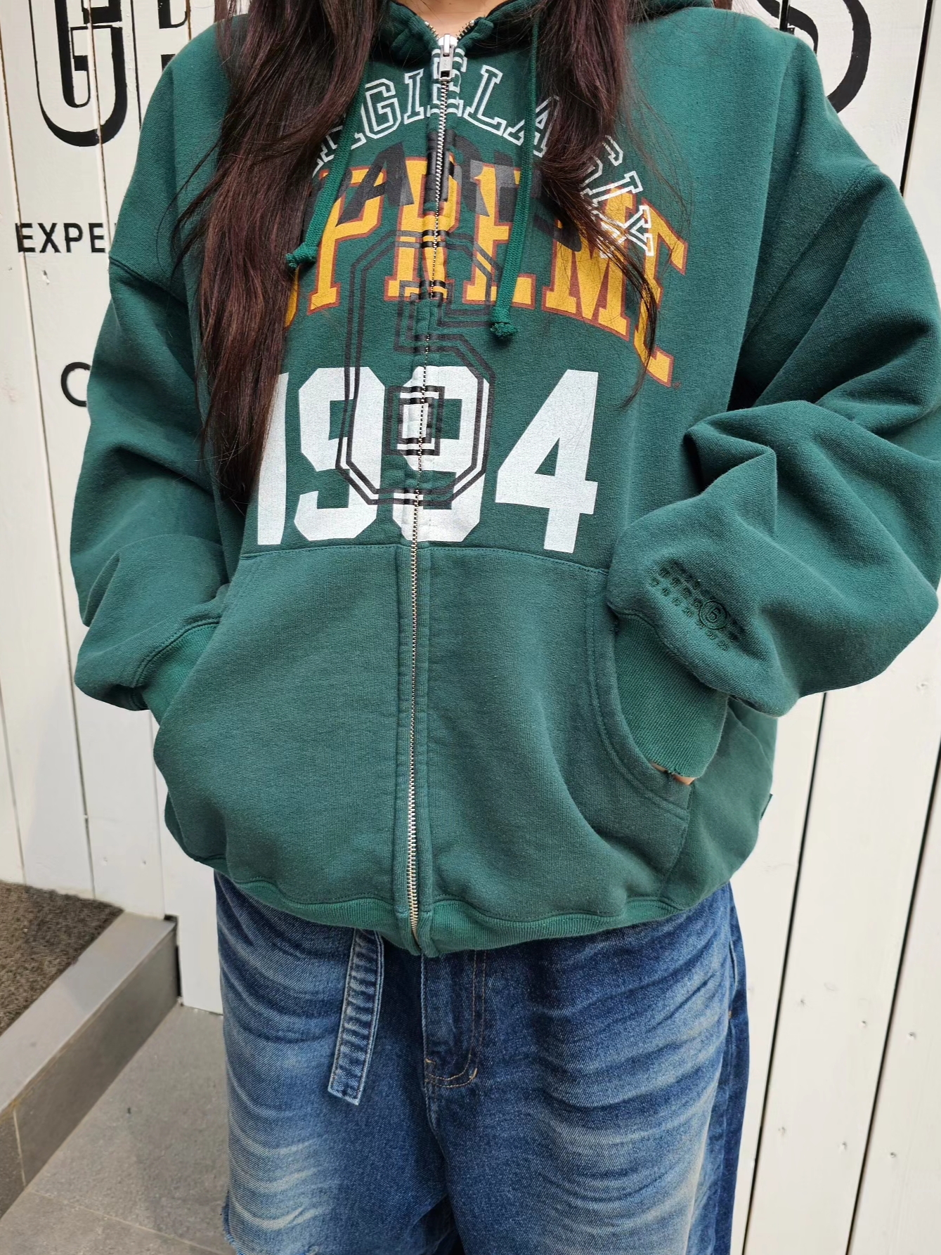 Supreme x MM6 Maison Margiela Zip Up Hooded Sweatshirt Dark Green - 24SS, (W) Balenciaga 3XL Sneakers Light Beige 착용 스타일 - 2