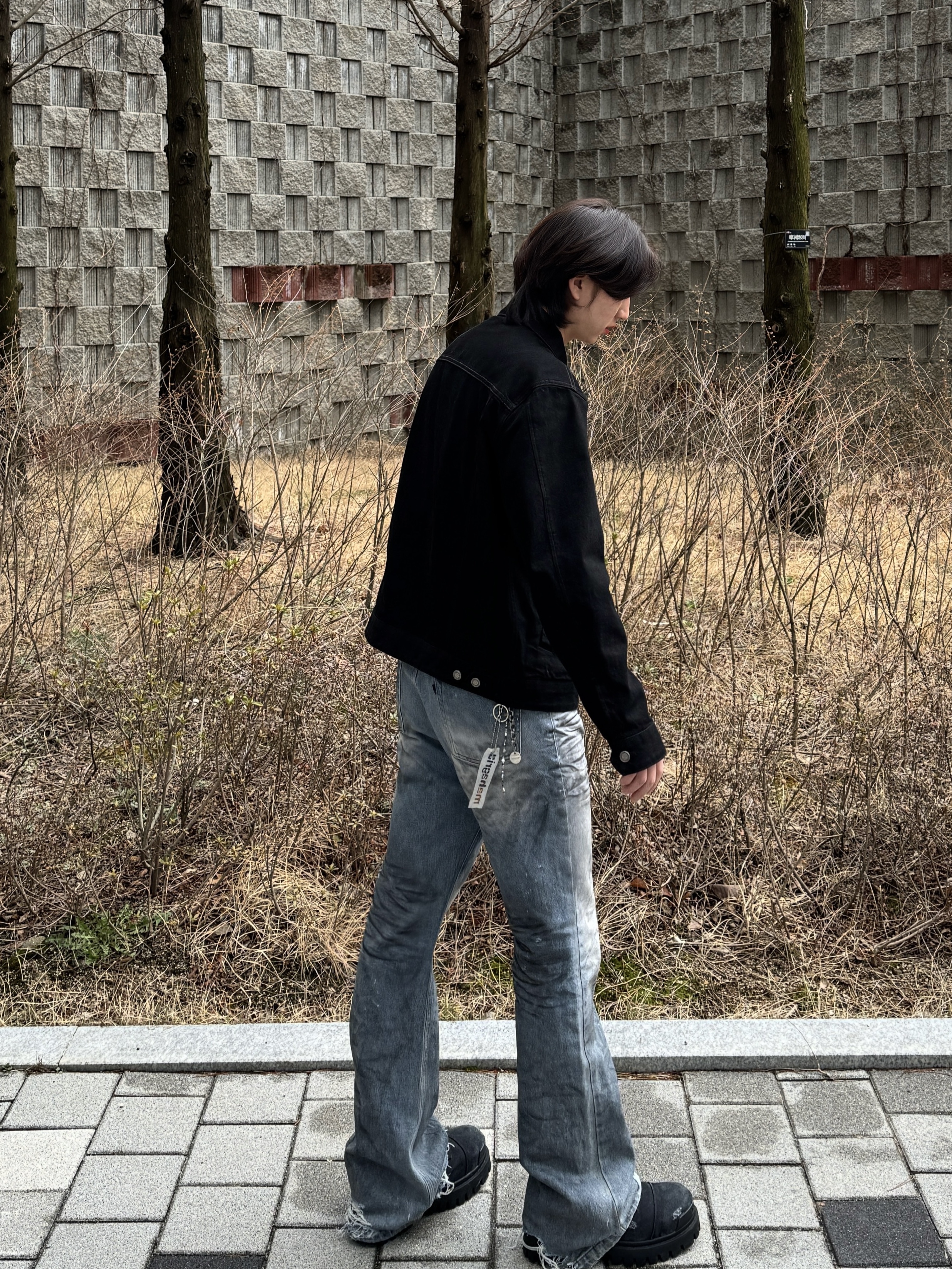 Balenciaga Combat Strike 20mm Boots Black, Haleine Tanning Leather Belt Dark Brown 착용 스타일 - 2