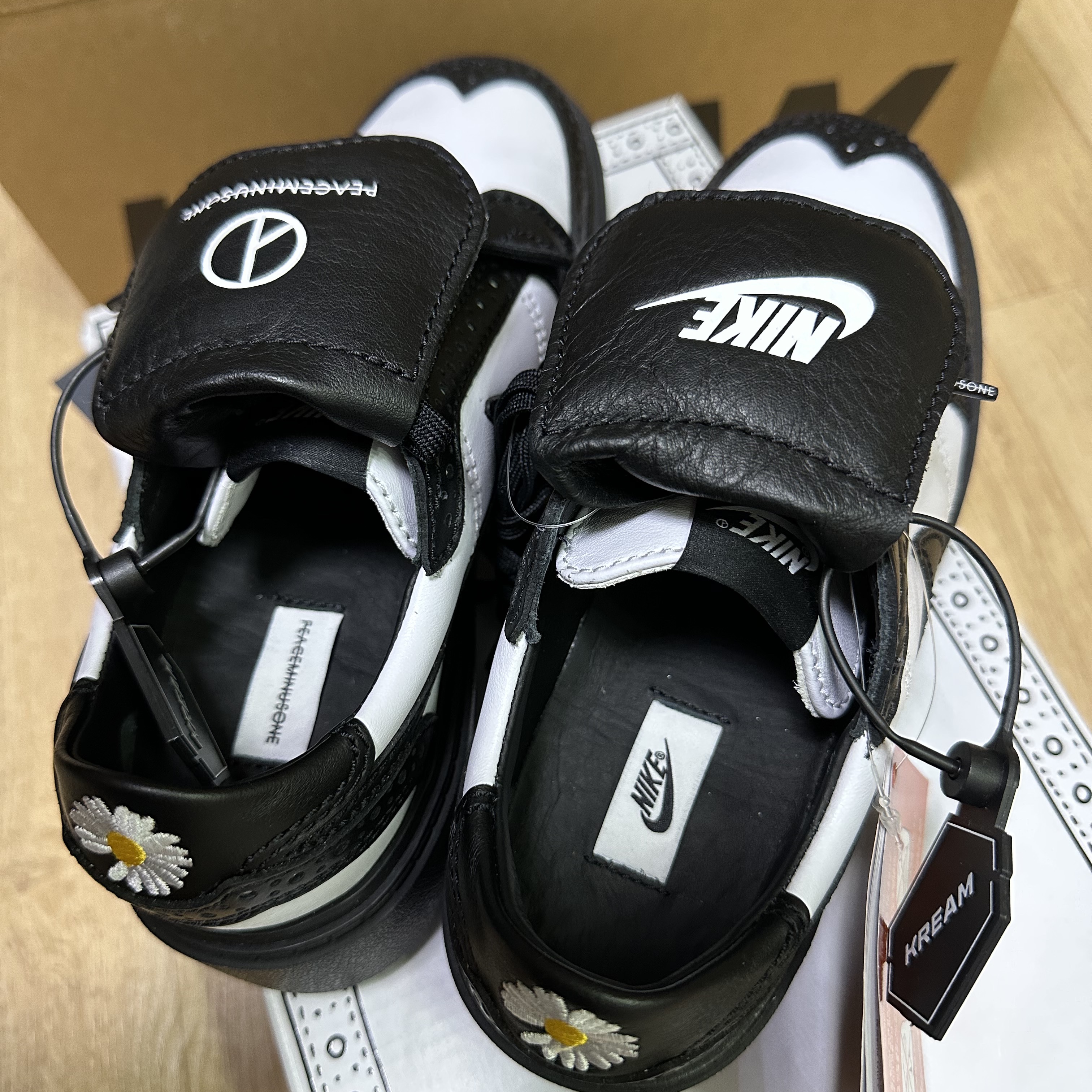 Nike x Peaceminusone Kwondo1 Black and White 착용 스타일 - 1
