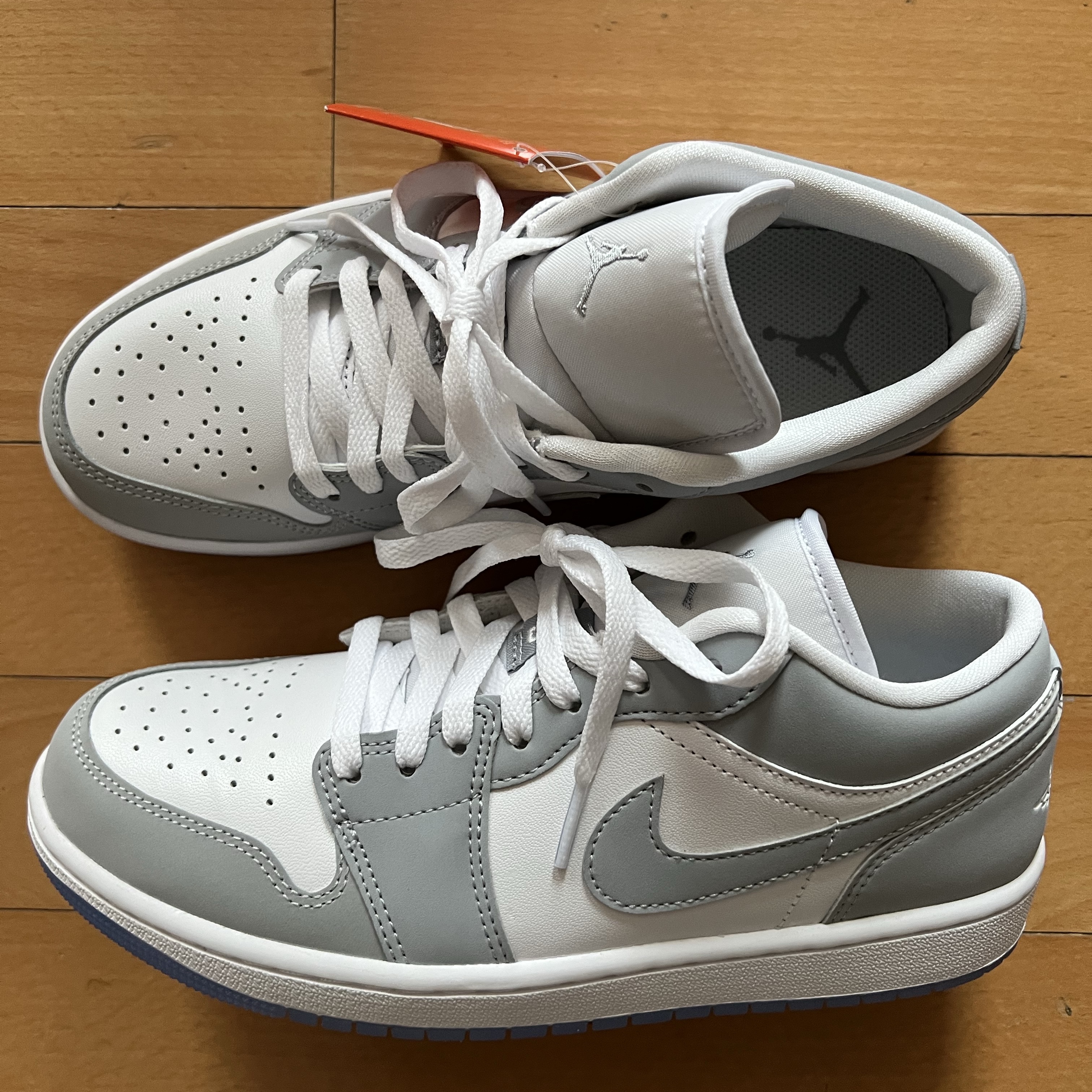(W) Jordan 1 Low White Wolf Grey 착용 스타일