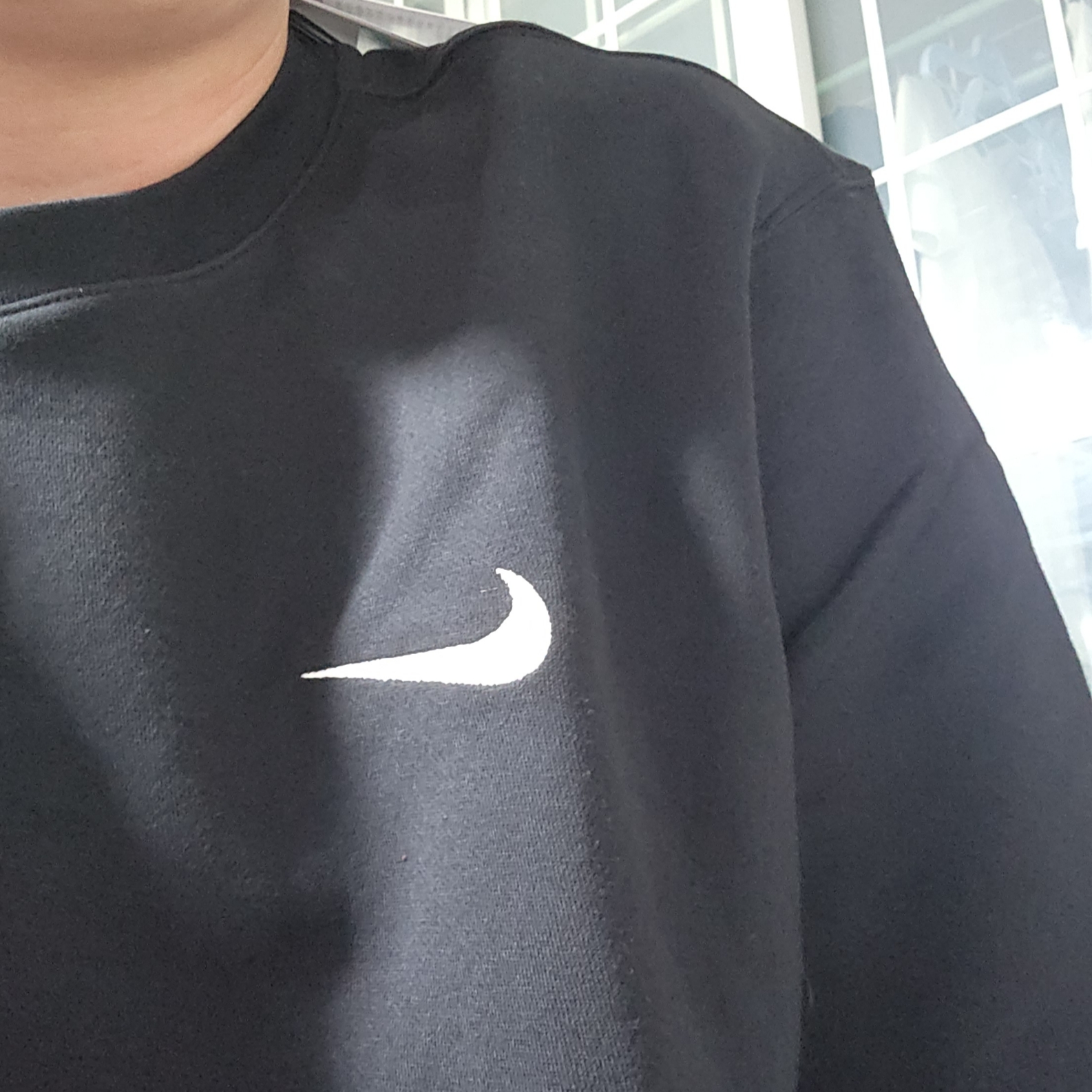 Nike Park Crew Sweatshirt Black 착용 스타일