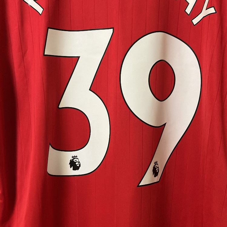 Adidas Manchester United 2022/23 Home Jersey Real Red - US Sizing (Non Marking Ver.) 착용 스타일 - 2