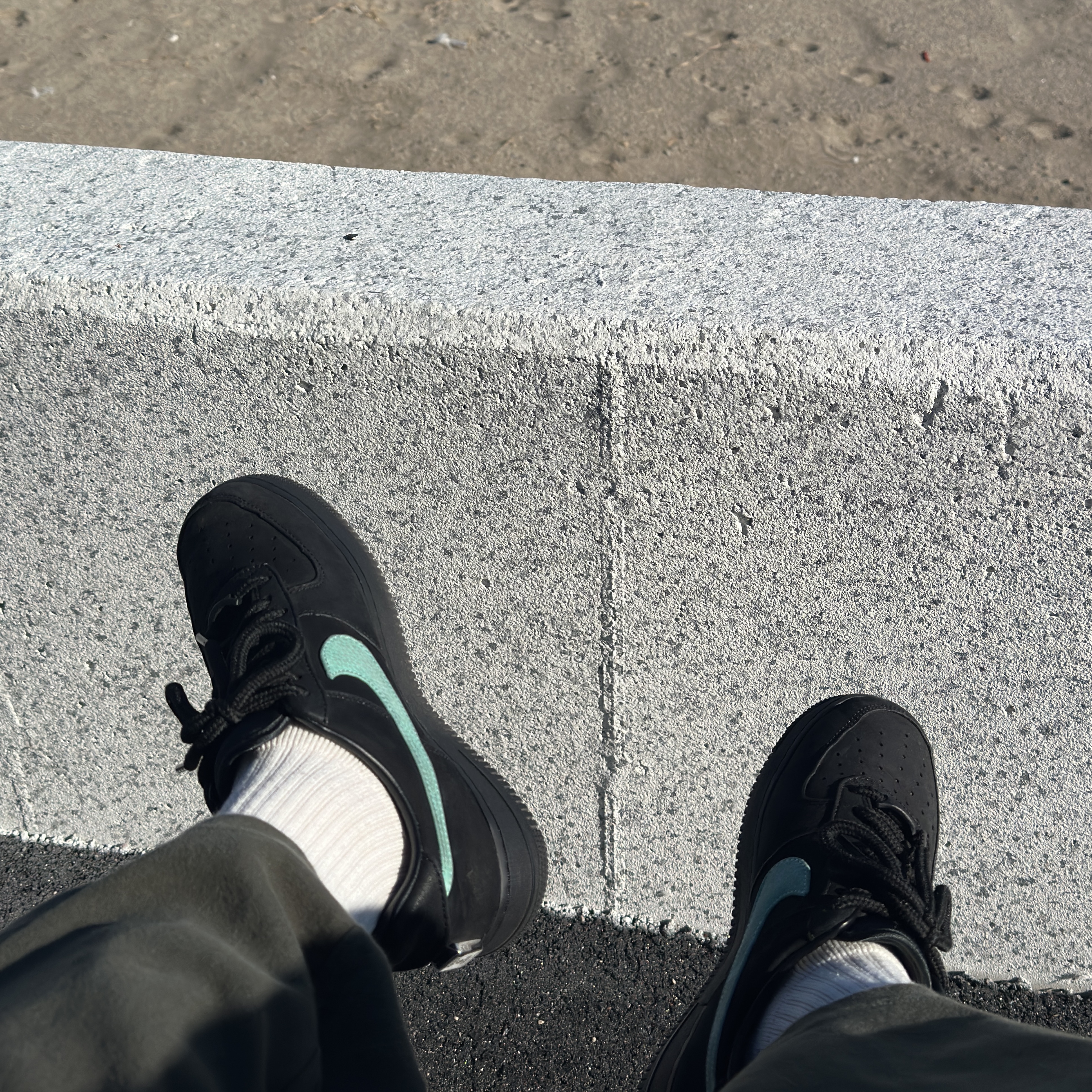 Nike x Tiffany & Co. Air Force 1 Low SP 1837 착용 스타일