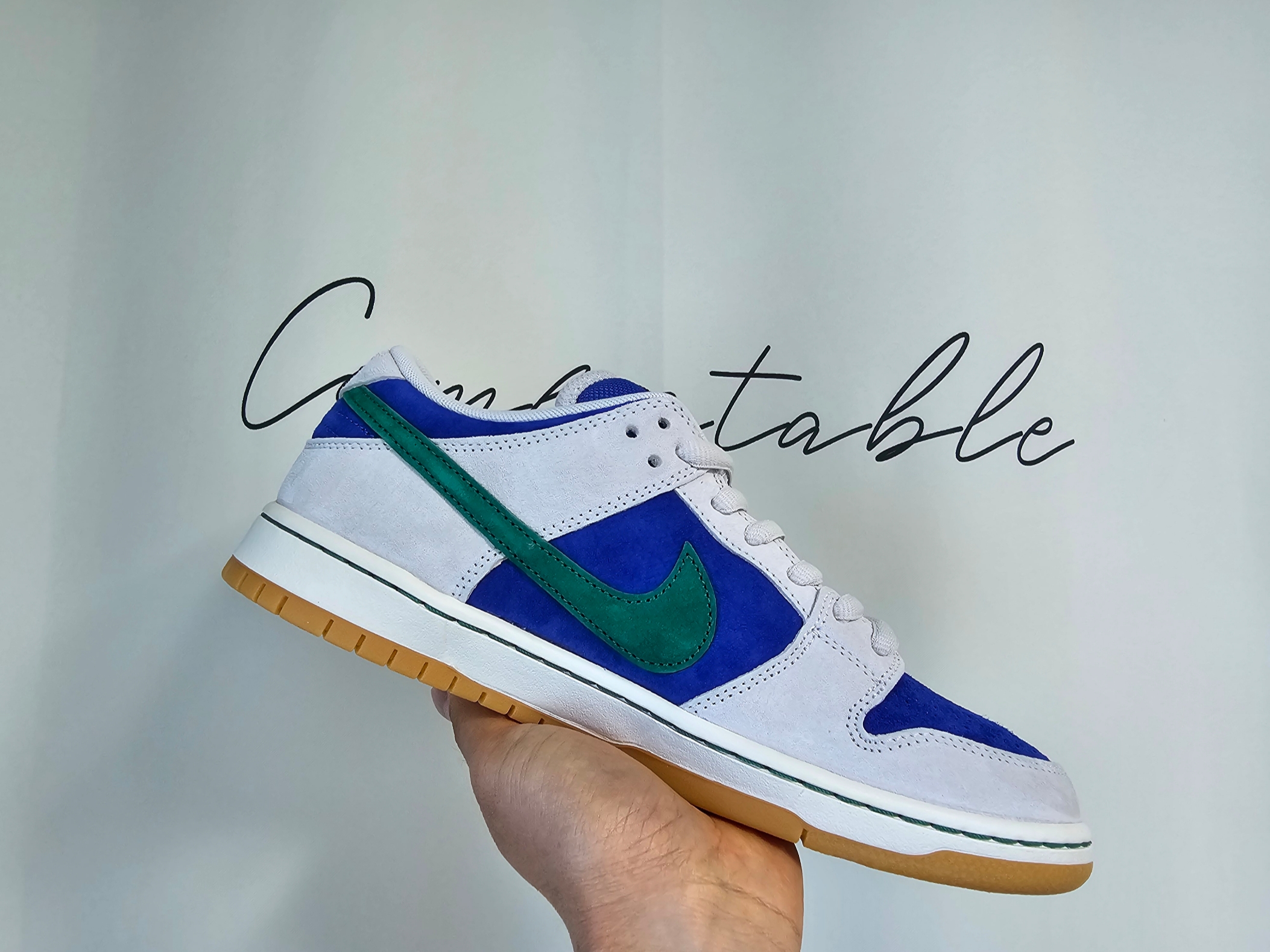 Nike SB Dunk Low Pro Phantom and Hyper Royal 착용 스타일 - 2