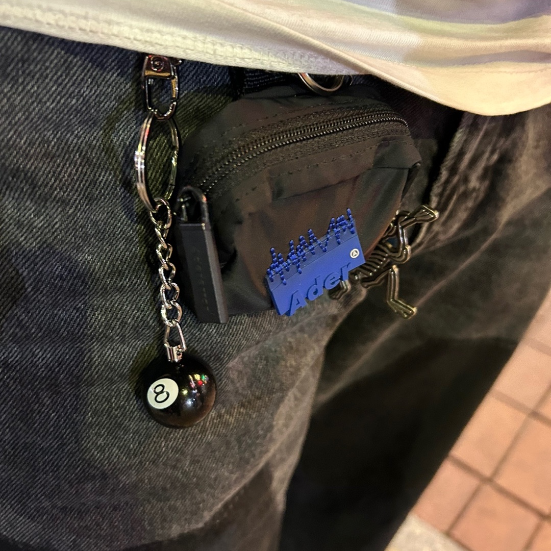 Stussy 8 Ball Keychain Black, Arc'teryx Keyring Metal 착용 스타일