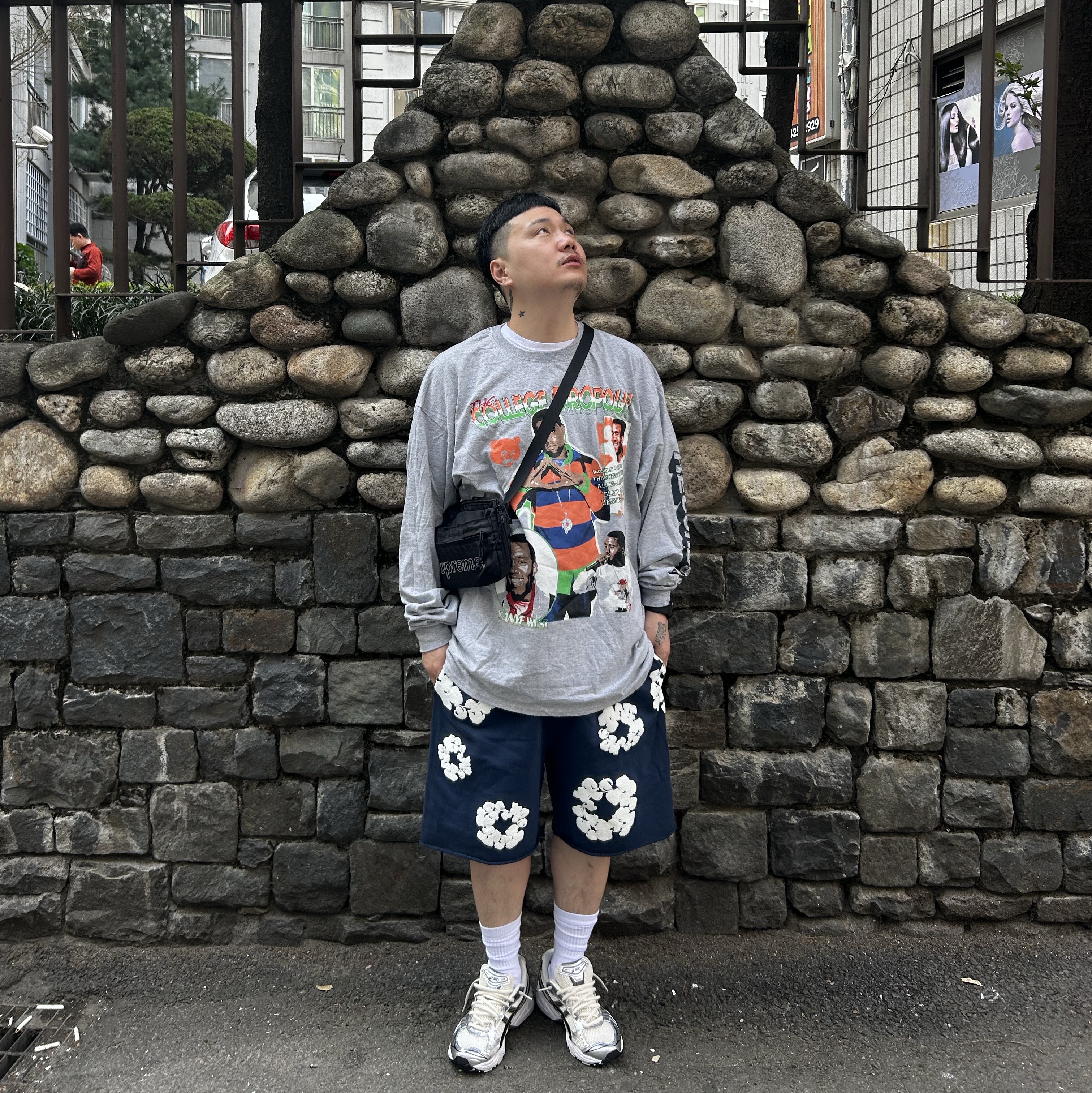 Asics Gel-Kayano 14 Cream Black, Denim Tears The Cotton Wreath Shorts Royal Blue 착용 스타일 - 3