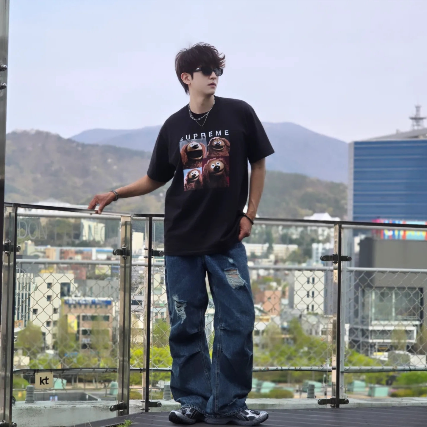 Supreme Rowlf T-Shirt Black - 24SS, Asics x Unaffected Gel-Kayano 14 Silver Moon 착용 스타일 - 8
