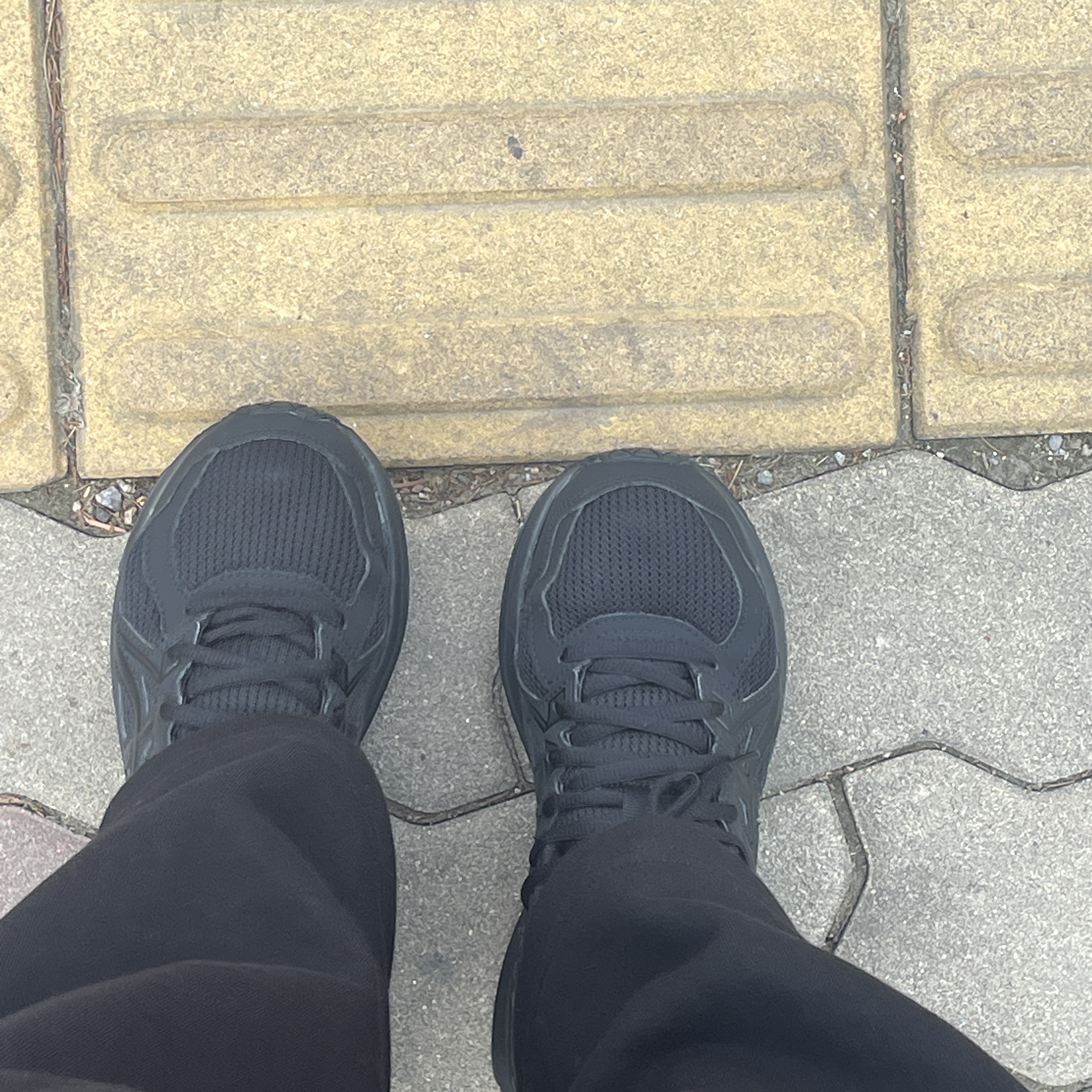 Asics Jog 100 2 Black 착용 스타일
