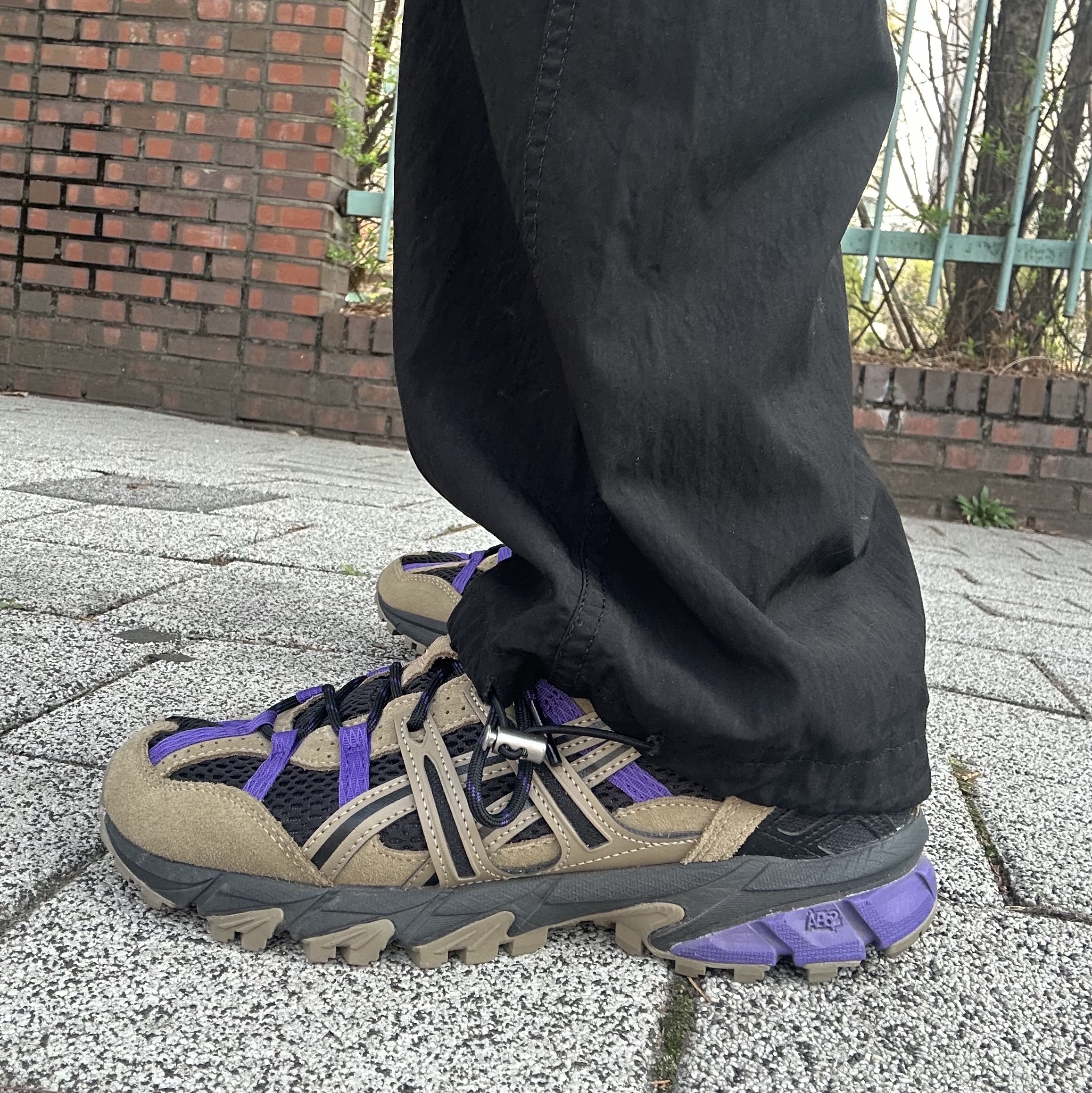 Asics Gel-Sonoma 15-50 Pepper Black 착용 스타일 - 2