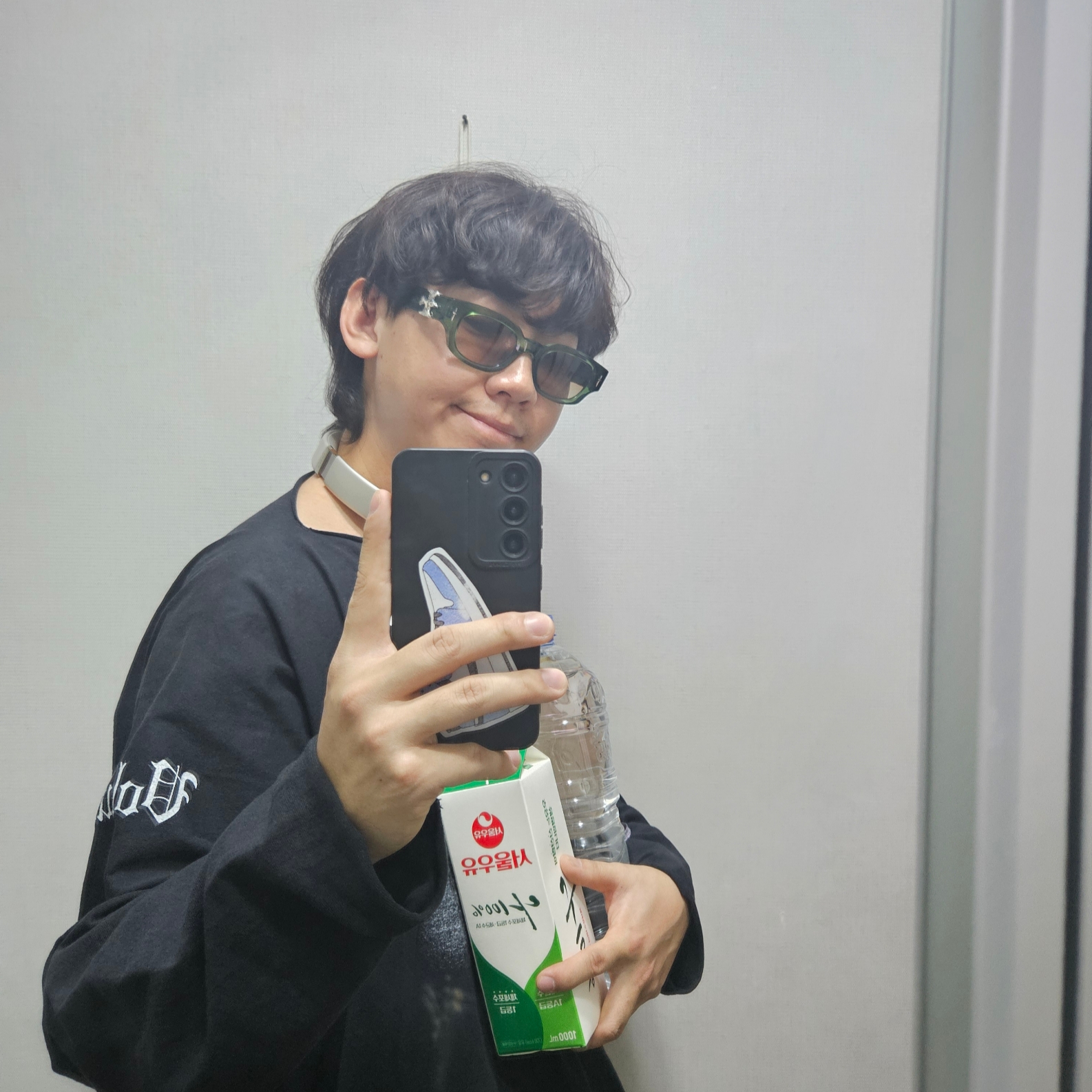 Yeezy Vultures Long T-Shirt Black 착용 스타일 - 1