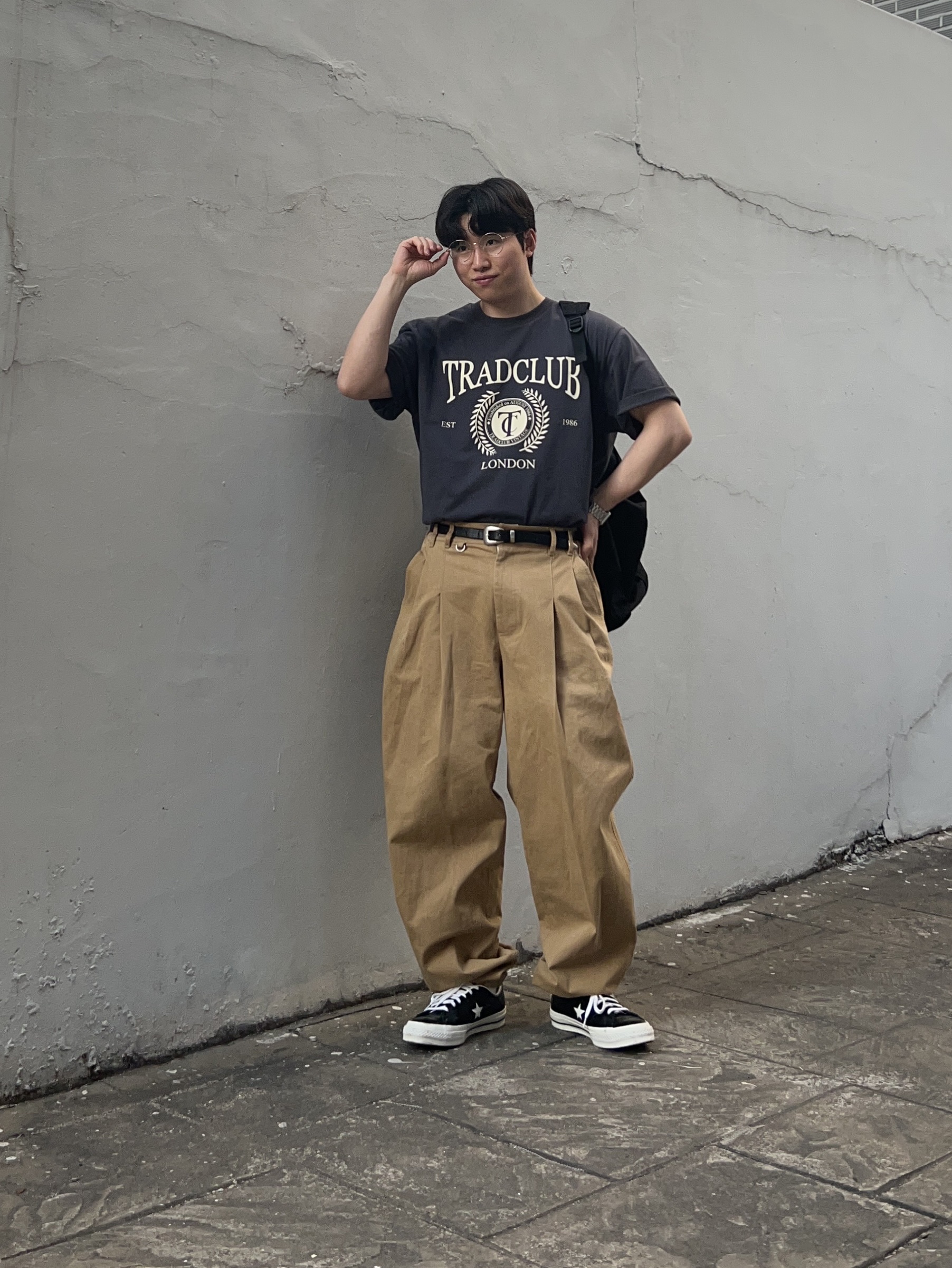 Converse One Star Ox HanByeol Black 착용 스타일 - 2