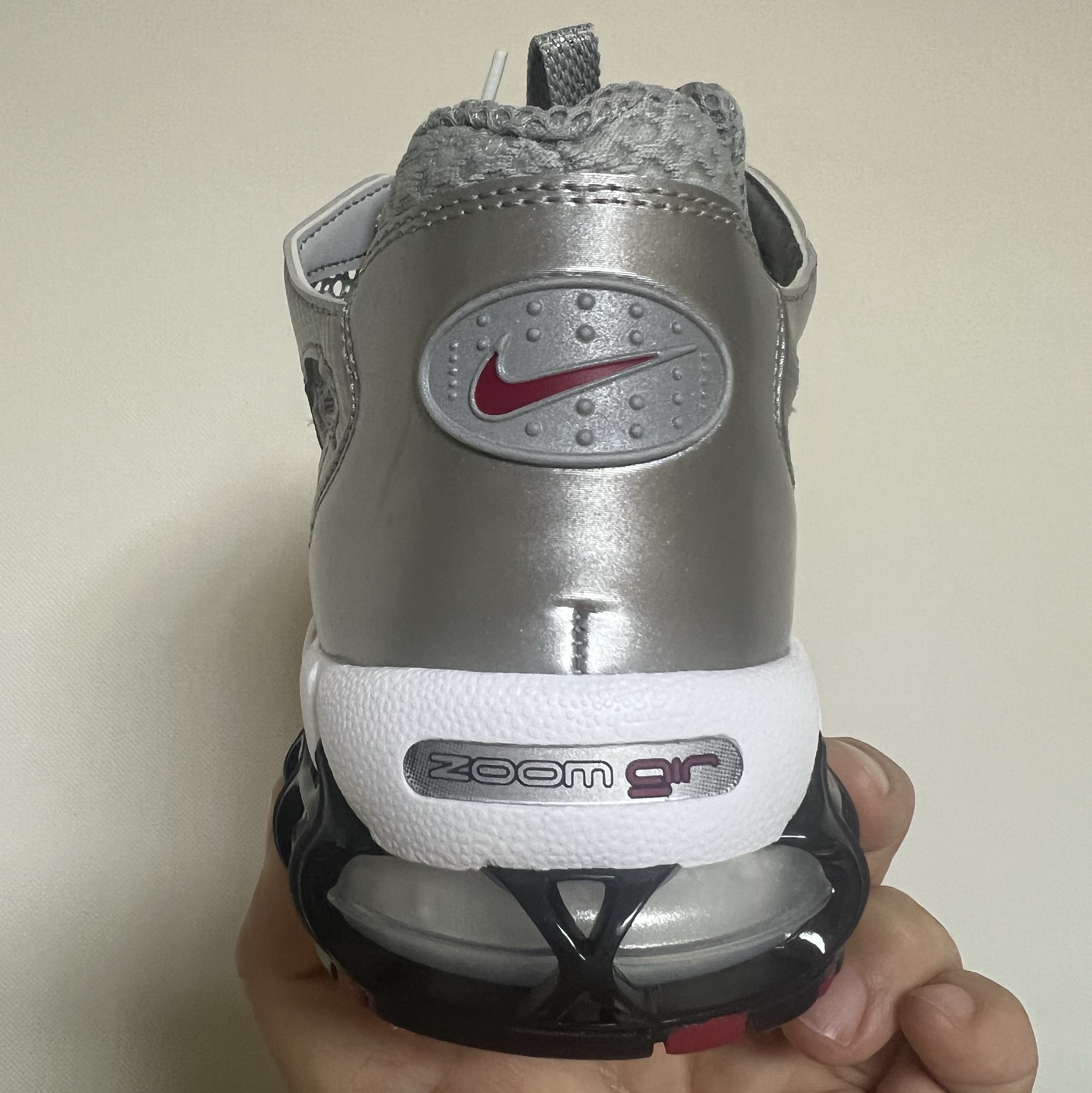 Nike Air Zoom Spiridon Cage 2 Metallic Silver 착용 스타일 - 3