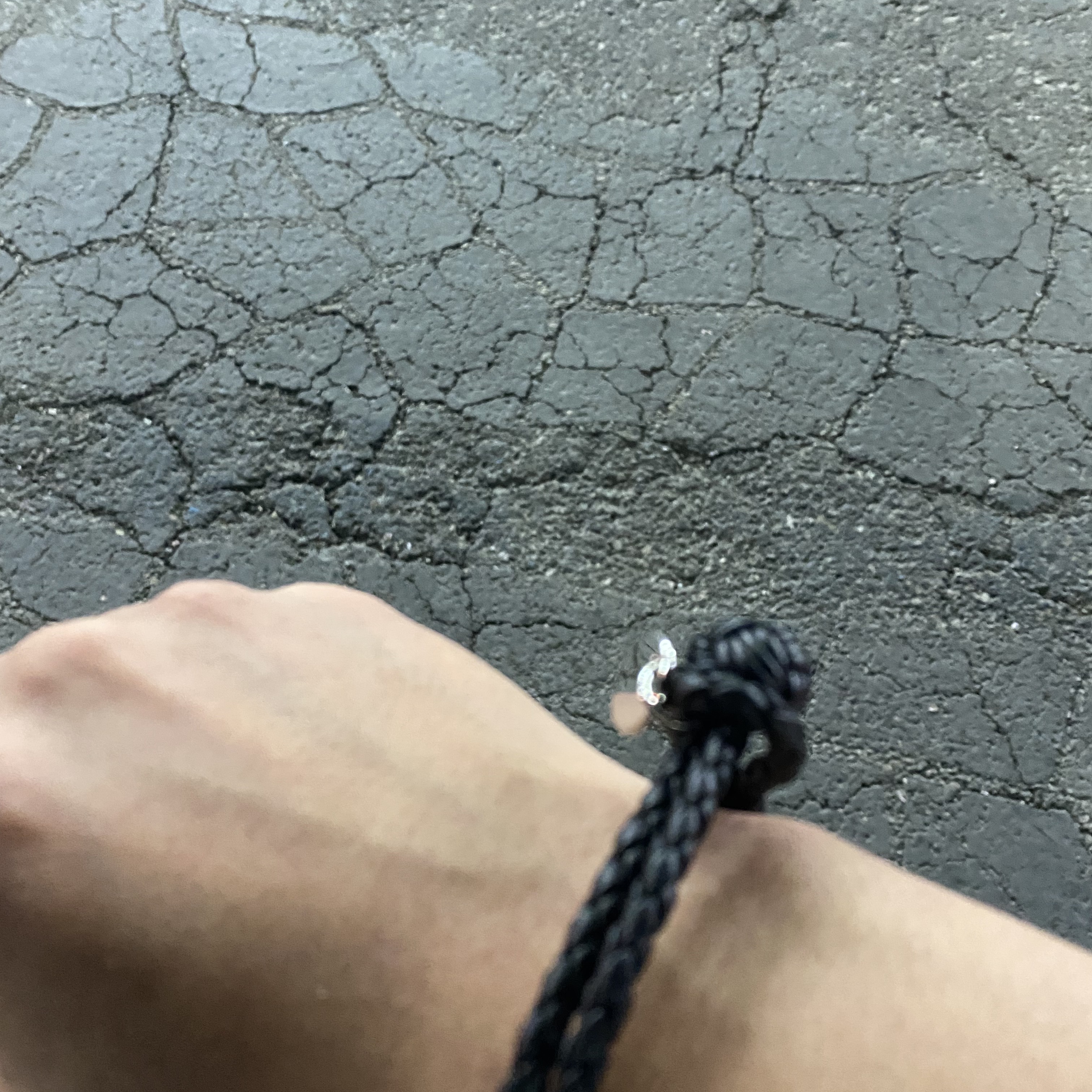 Bottega Veneta Nappa Bracelet Black 착용 스타일