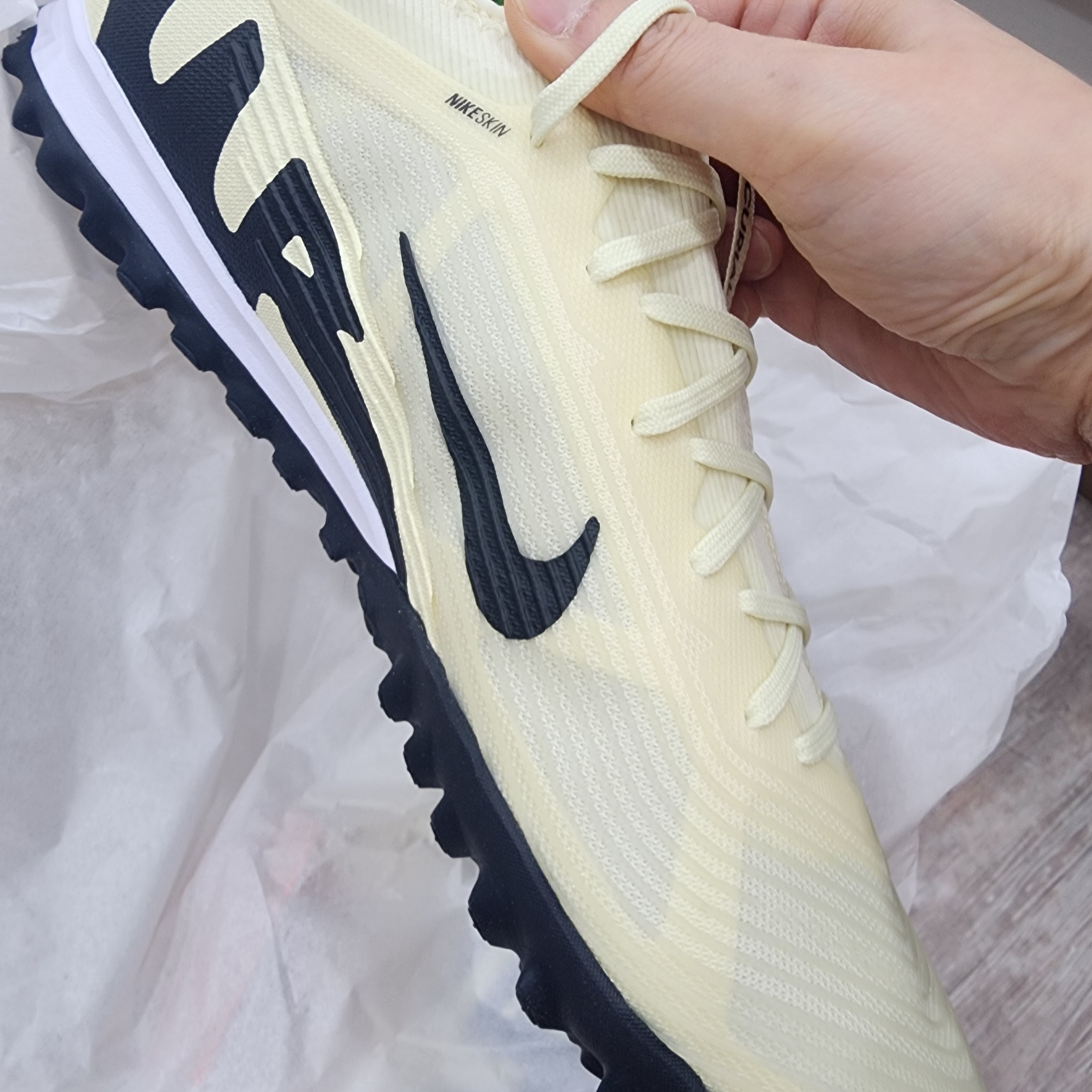 Nike Zoom Mercurial Vapor 15 Pro TF Lemonade Black 착용 스타일 - 2