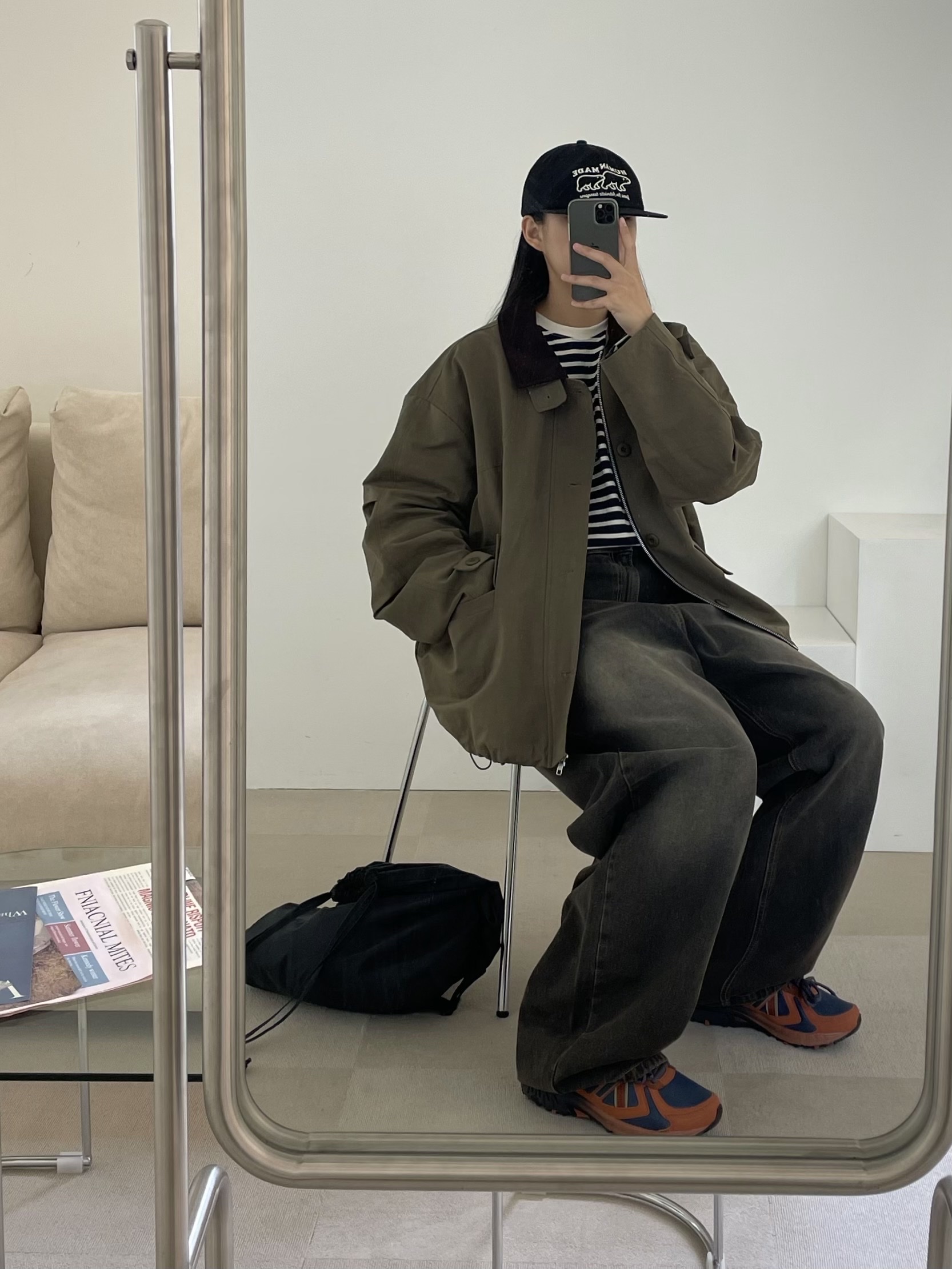New Balance 410v5 Brown - 2E Wide, Human Made 5 Panel Cap #2 Black 착용 스타일 - 3