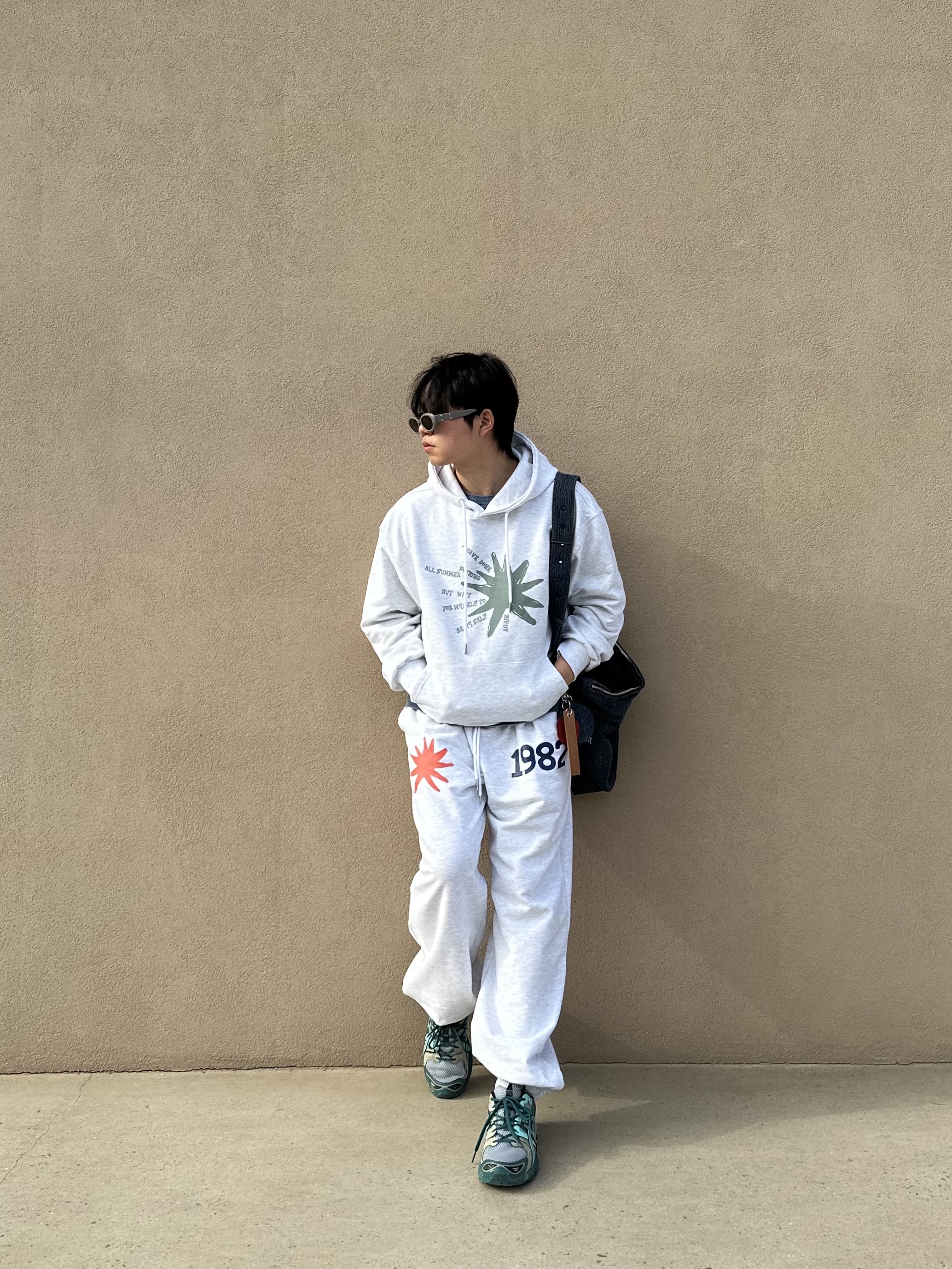 Gentle Monster x Maison Margiela MM107 Gray Black, Gentle Monster x Maison Margiela MM107 Leather Khaki Black 착용 스타일 - 1