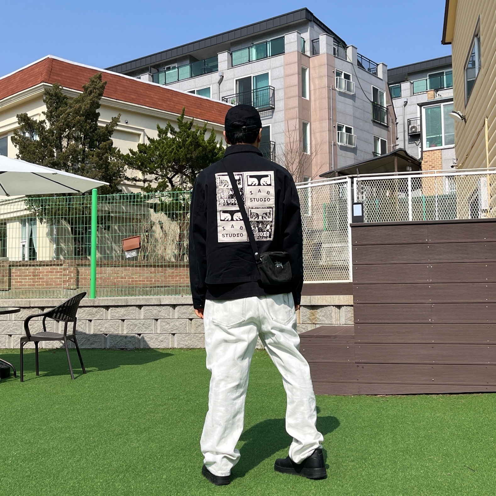 IAB Studio x Obey Poster Zip Jacket Anthracite 착용 스타일 - 2