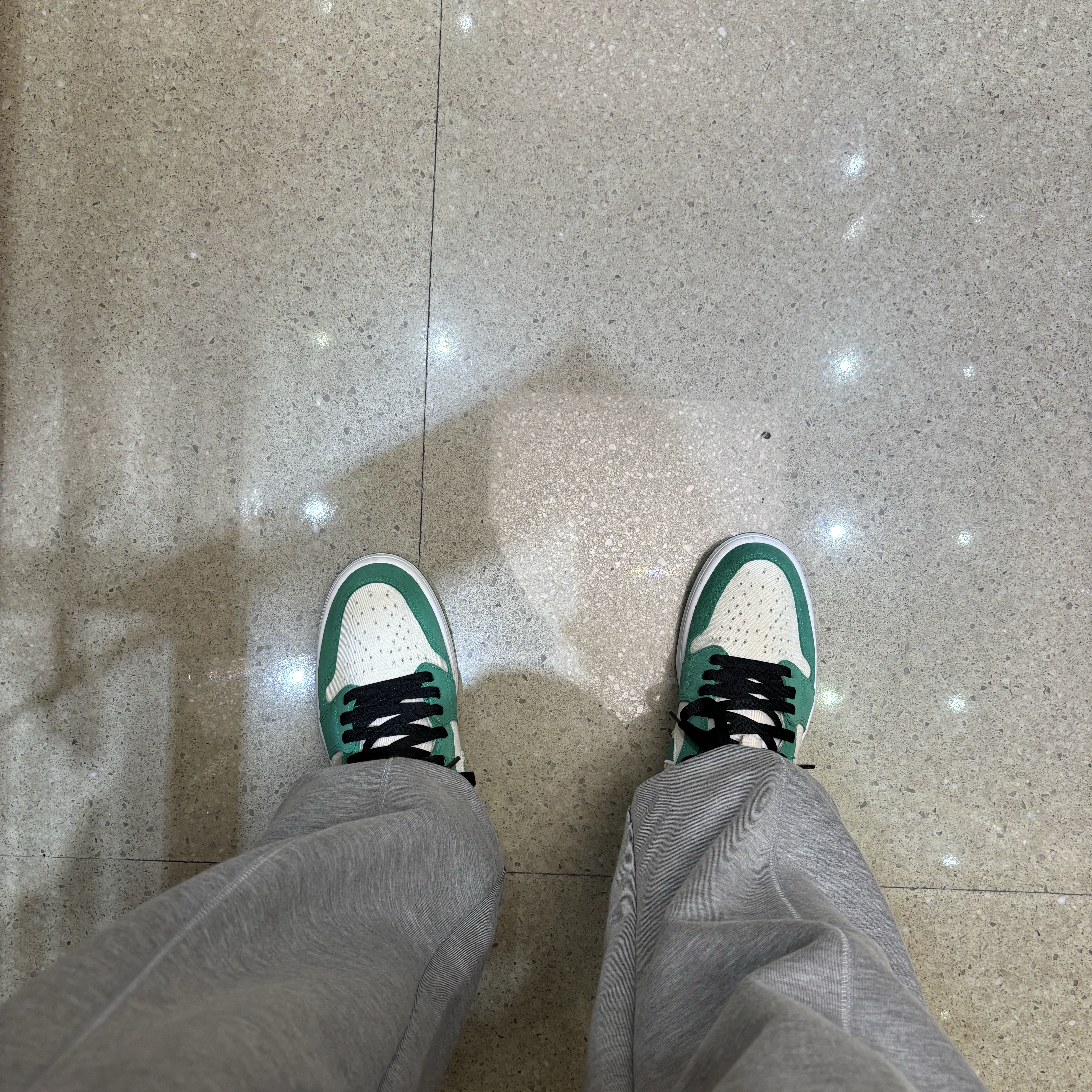 Jordan 1 Zoom Air CMFT Stadium Green 착용 스타일