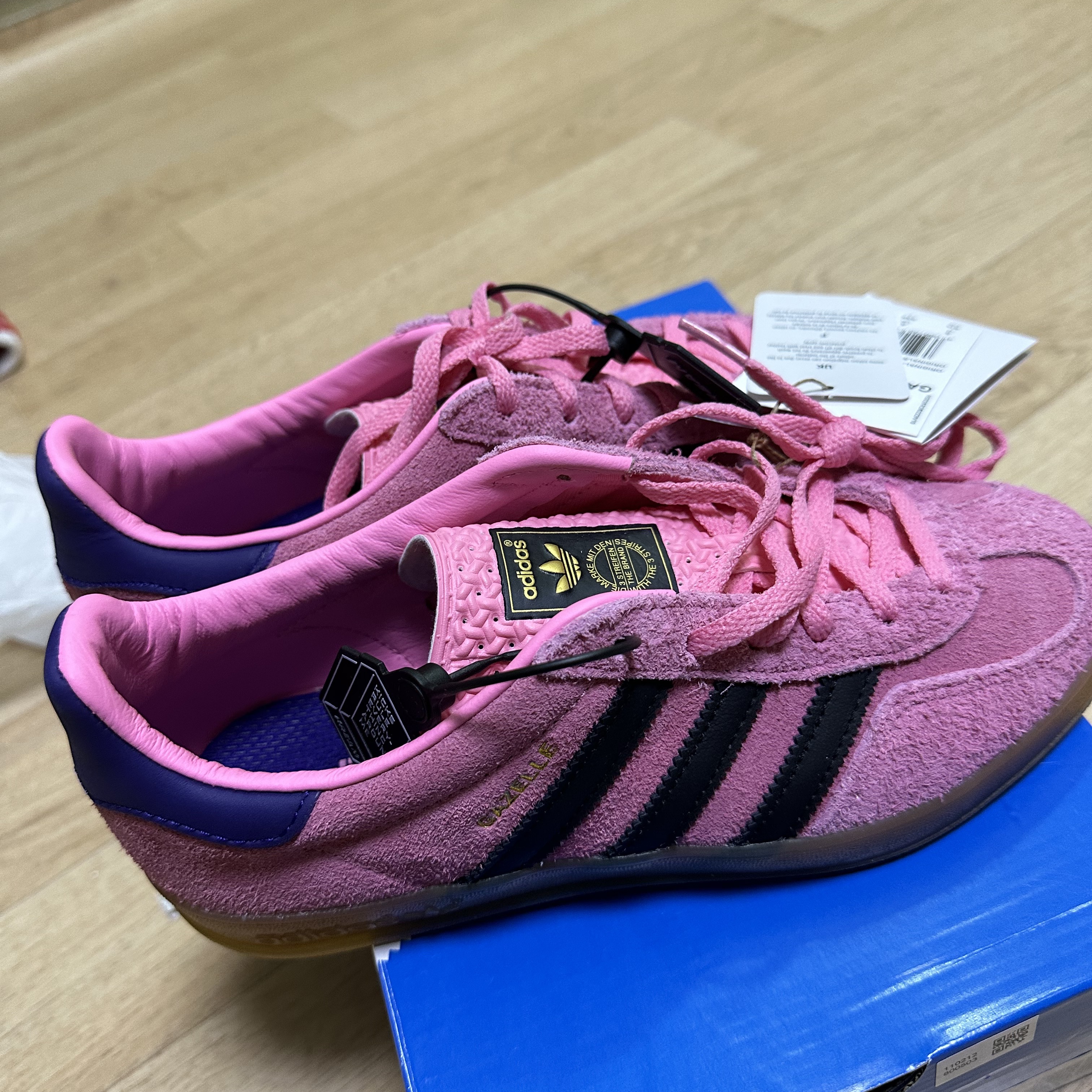 (W) Adidas Gazelle Indoor Bliss Pink 착용 스타일 - 1