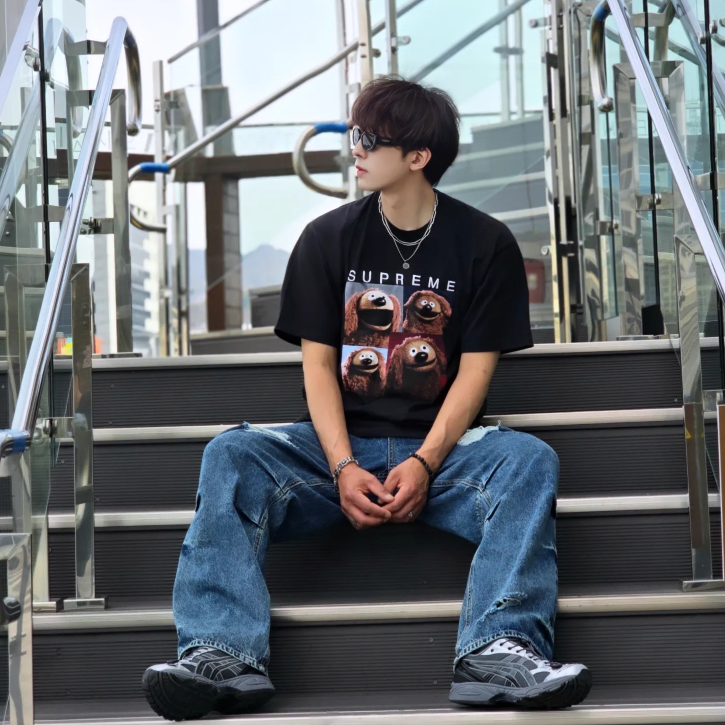 Supreme Rowlf T-Shirt Black - 24SS, Asics x Unaffected Gel-Kayano 14 Silver Moon 착용 스타일 - 6