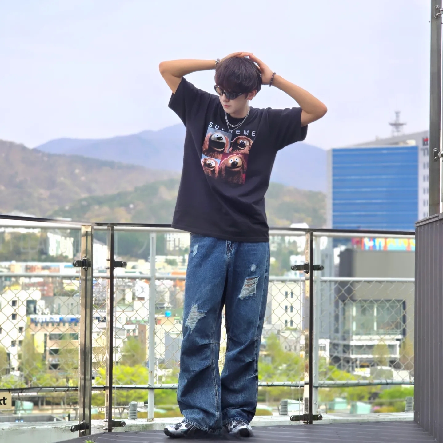 Supreme Rowlf T-Shirt Black - 24SS, Asics x Unaffected Gel-Kayano 14 Silver Moon 착용 스타일 - 7
