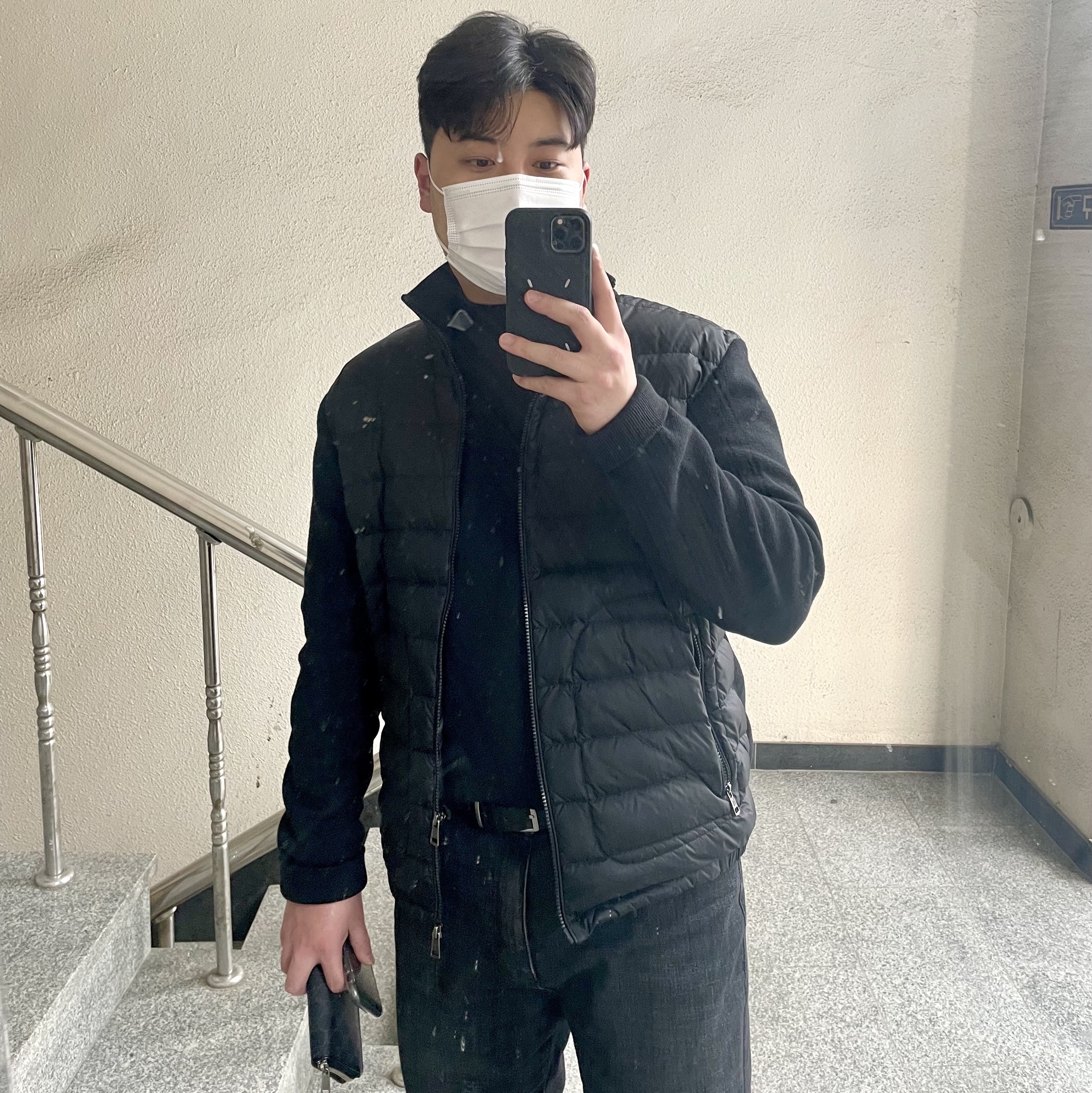 Moncler Padded Wool Cardigan Black - 23FW 착용 스타일