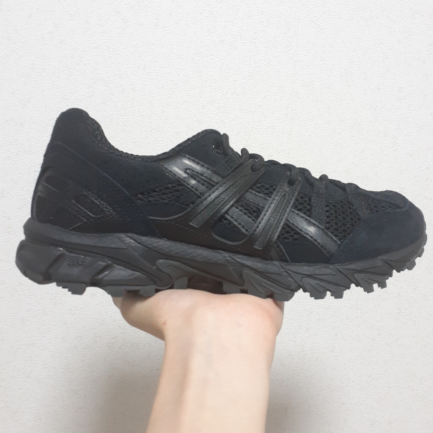Asics Gel-Sonoma 15-50 Black 착용 스타일