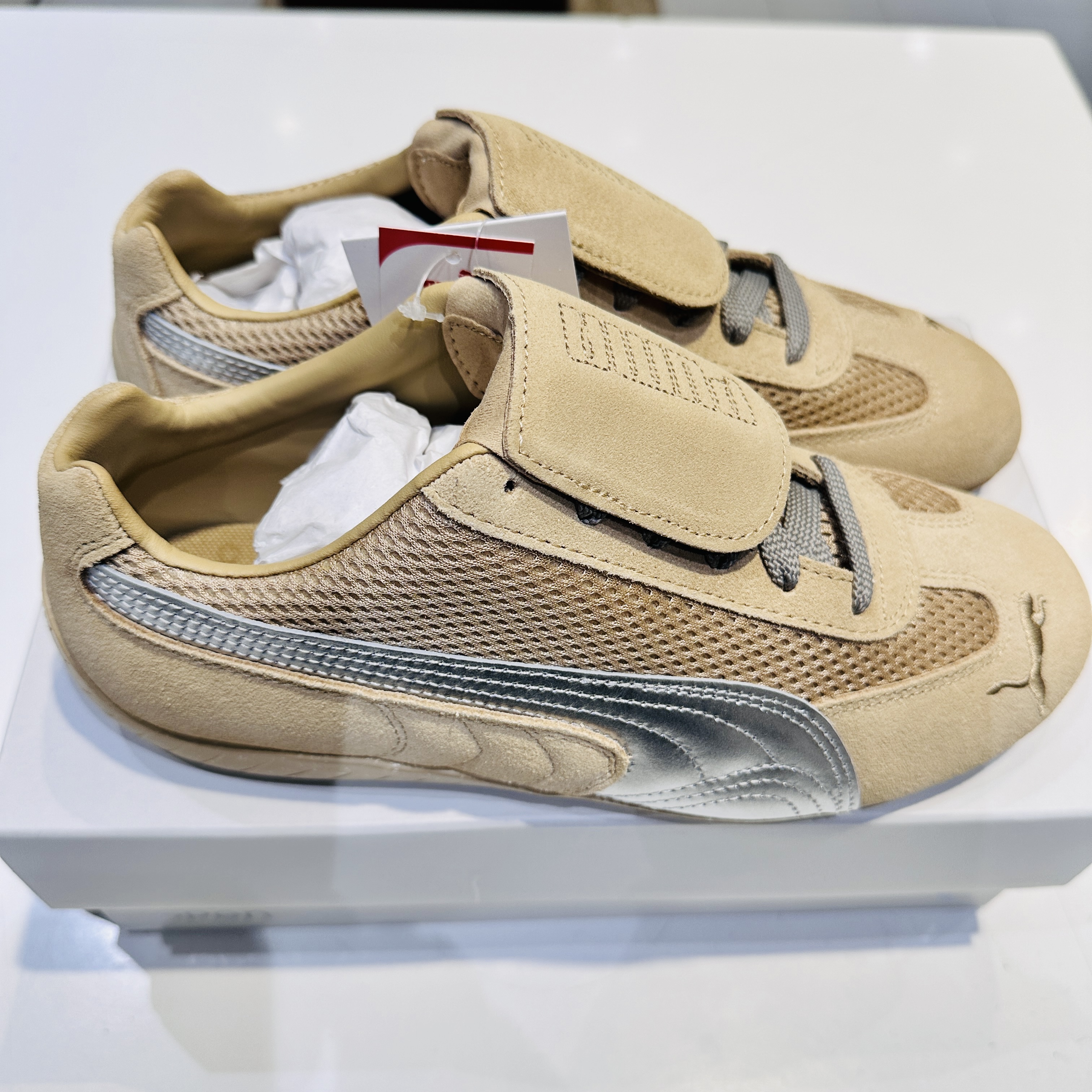 Puma x Open Yy Speedcat Prairie Tan Matte Silver 착용 스타일 - 4