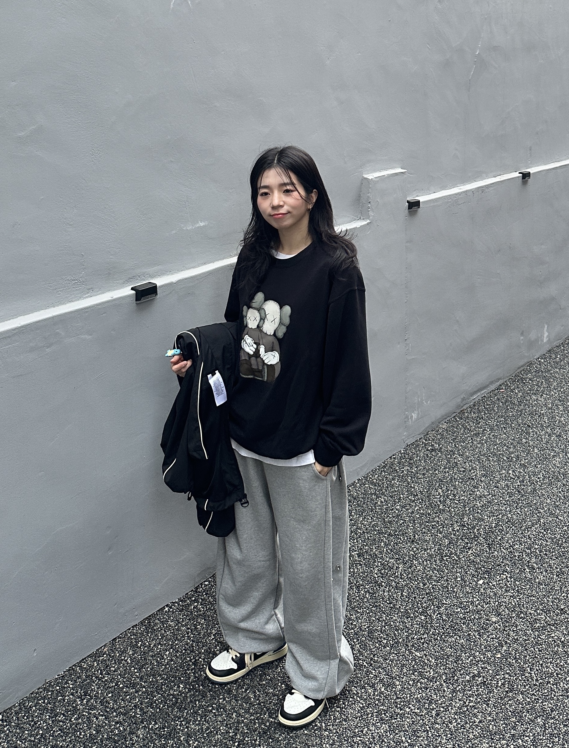 Jordan 1 x Travis Scott x Fragment Retro Low OG SP Military Blue, MJD Side Snap Wide C/P Heavy Sweat Pants Melange Grey 착용 스타일 - 1