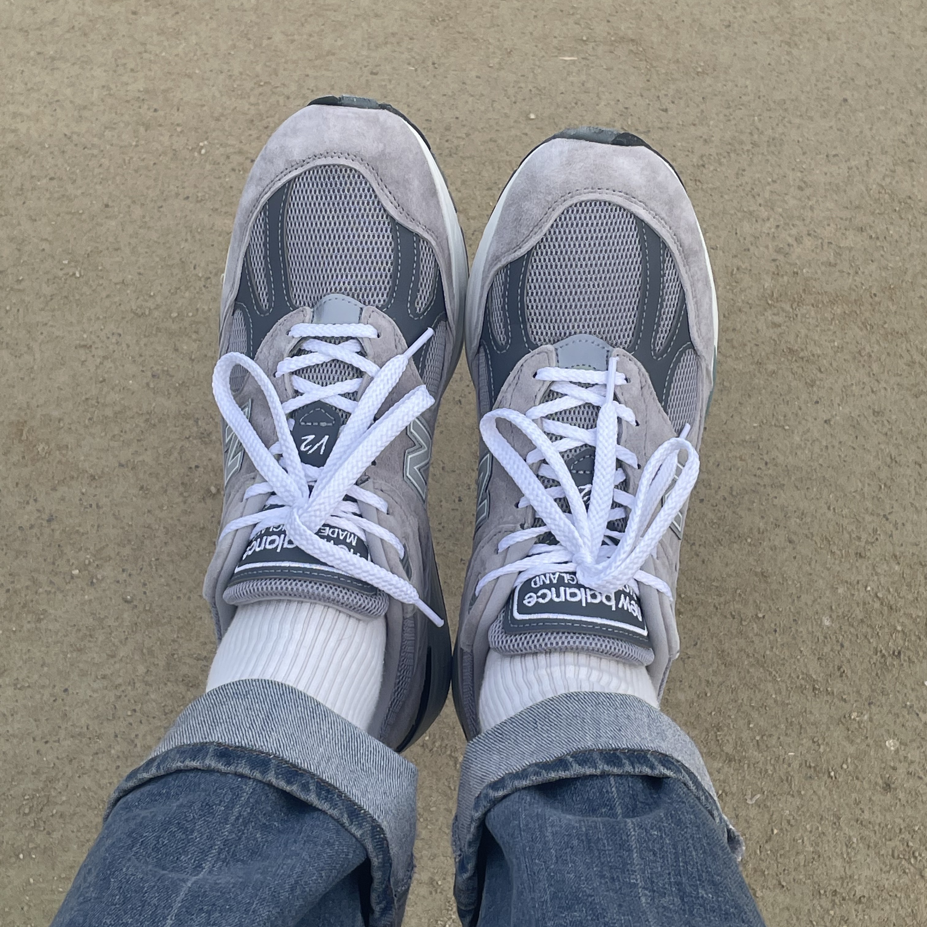 New Balance 991v2 Made in UK Rock Ridge Alloy Silver 착용 스타일 - 1