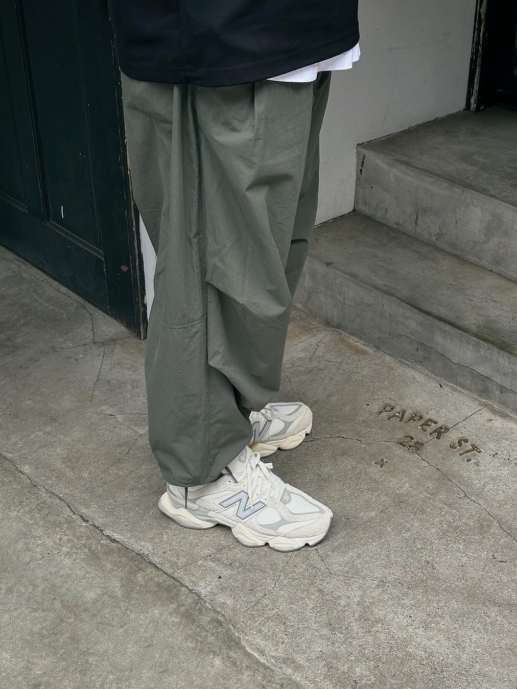 Tightbooth Balloon Pants Olive 착용 스타일 - 3