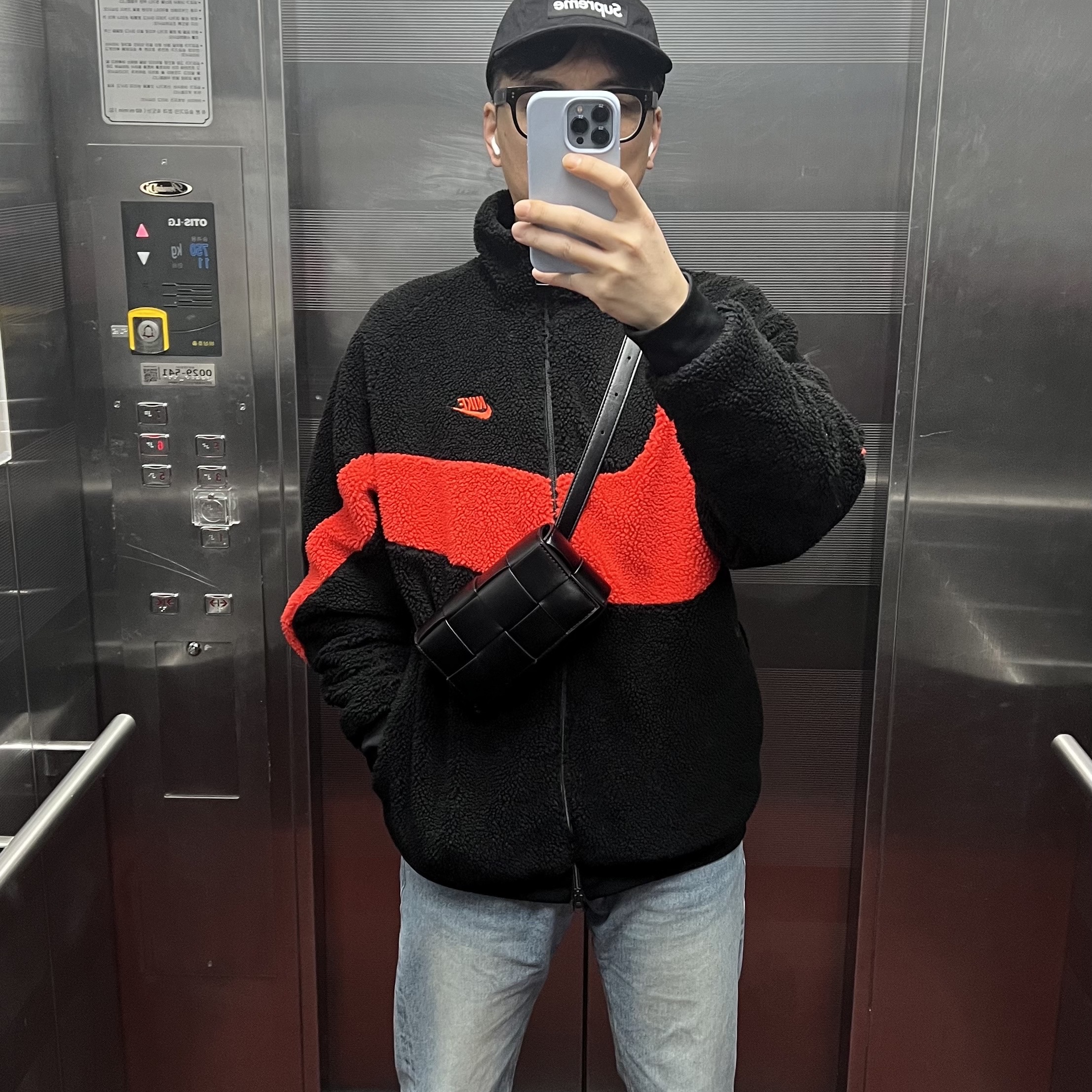 Supreme Washed Chino Twill Camp Cap Black 착용 스타일