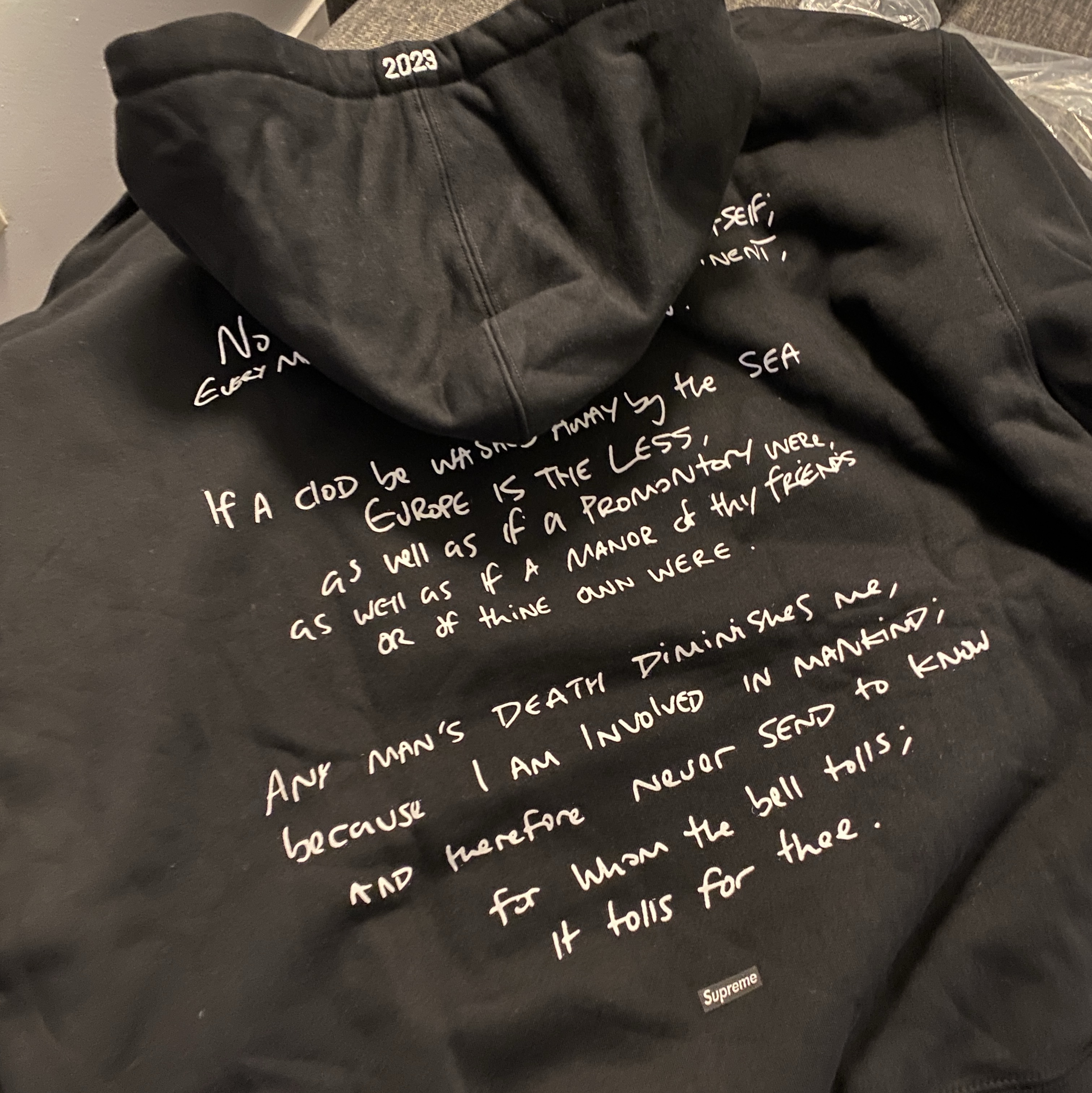 Supreme x Corteiz Rules The World Hoodie Black - 23FW 착용 스타일 - 2