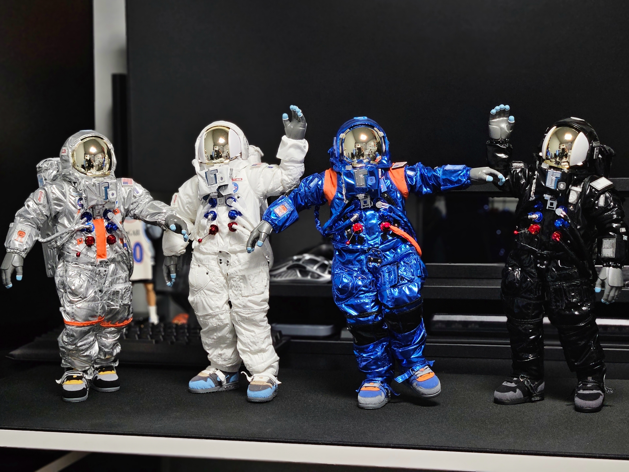 Coolrain x Blitzway Astromax Blue, Coolrain x Blitzway Astromax Black 착용 스타일 - 2