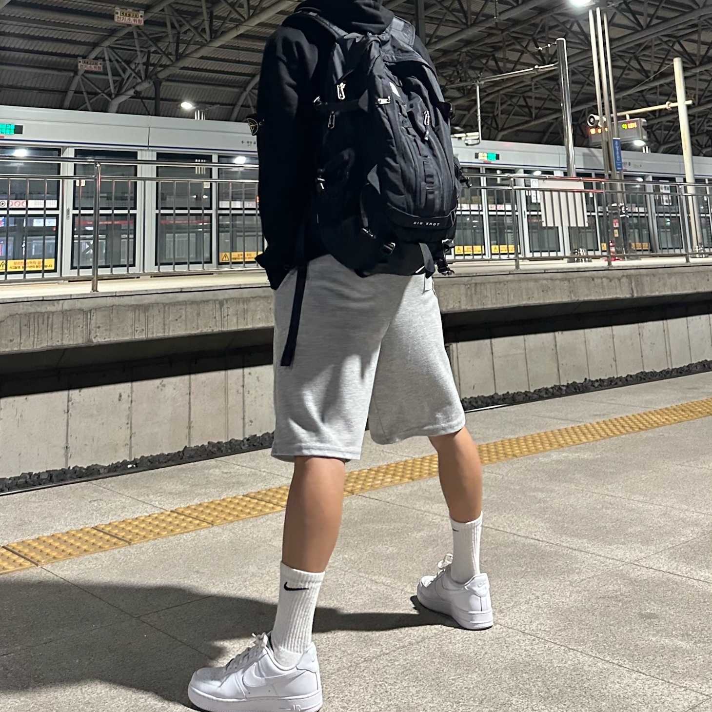 Nike Air Force 1 '07 Low White, Stone Island 64251 Garment Dyed Cotton Fleece Full Zip Hooded Sweatshirt Black - 24SS 착용 스타일