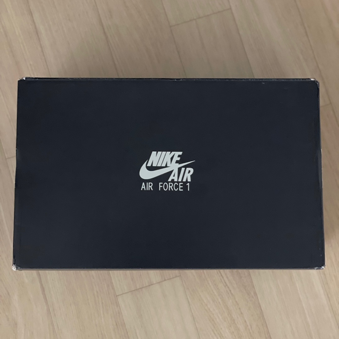 Nike Air Force 1 '07 LV8 Midnight Navy 착용 스타일 - 3